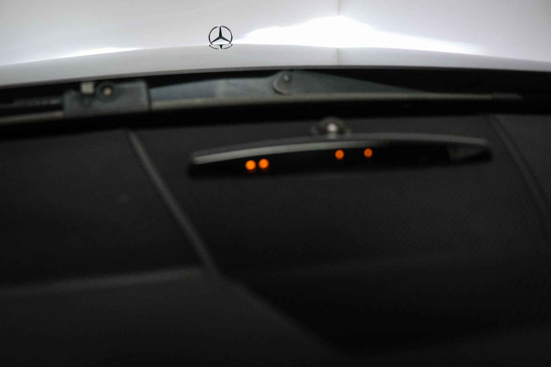 Mercedes-Benz E-klasse 200 Ambition Avantgarde | LED | HOUTAFWERKING | STOELVERWARMING |19" - 38/53