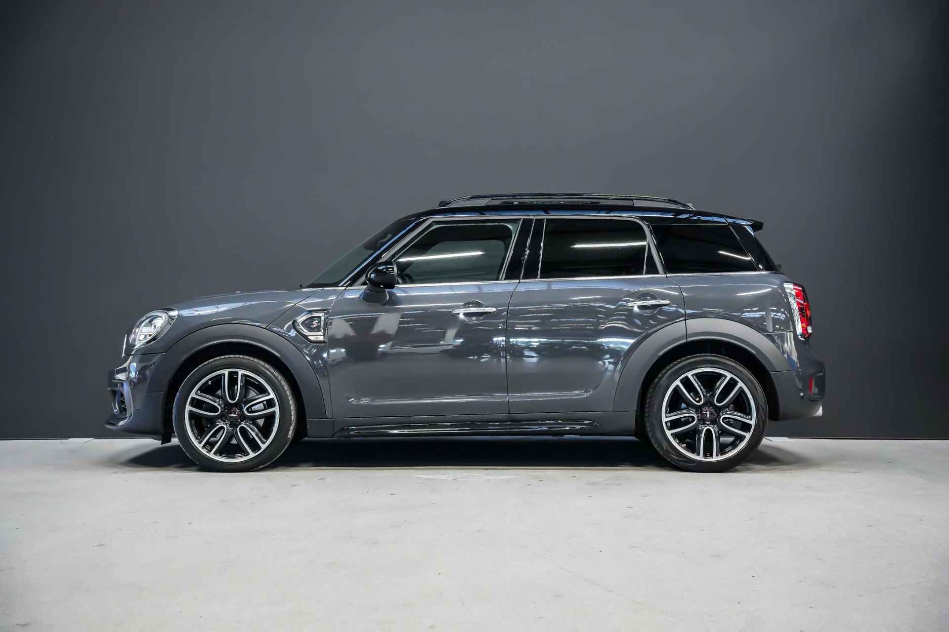 Mini Mini Countryman 2.0 Cooper S JCW Automaat |John Cooper Works|vol lederen interieur|xenon verlichting|panoramadak|stoelverwarming|sfeerverlichting|parkeersensoren|climate control| - 6/33