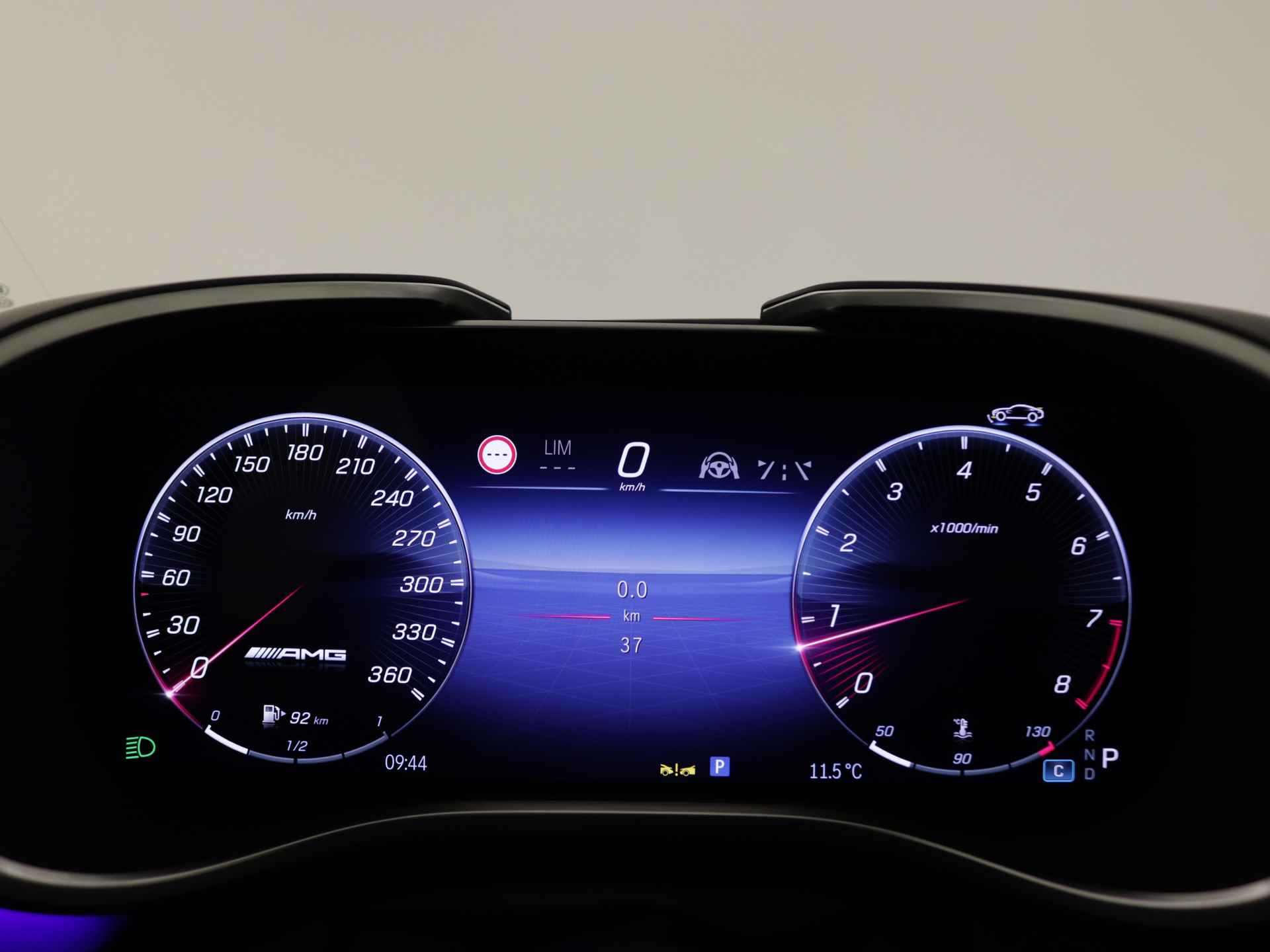 Mercedes-Benz AMG GT 63 4MATIC+ | Rijassistentiepakket plus | AMG Nightpakket II | ENERGIZING AIR CONTROL | AMG Track pace | Sierelementen in AMG carbon | Burmester  Surround Sound systeem | - 5/38