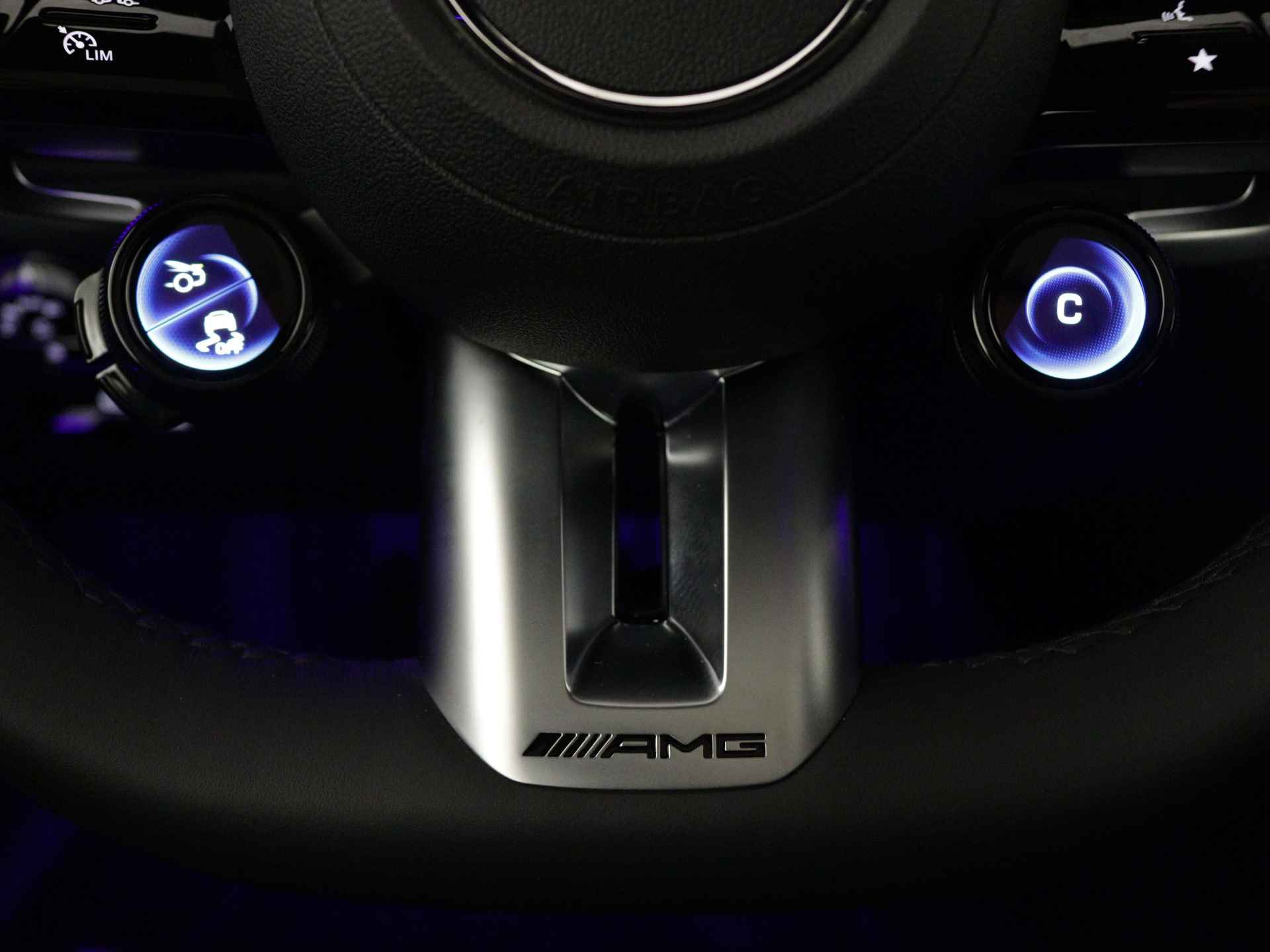 Mercedes-Benz AMG GT 63 4MATIC+ | Rijassistentiepakket plus | AMG Nightpakket II | ENERGIZING AIR CONTROL | AMG Track pace | Sierelementen in AMG carbon | Burmester  Surround Sound systeem | - 20/38