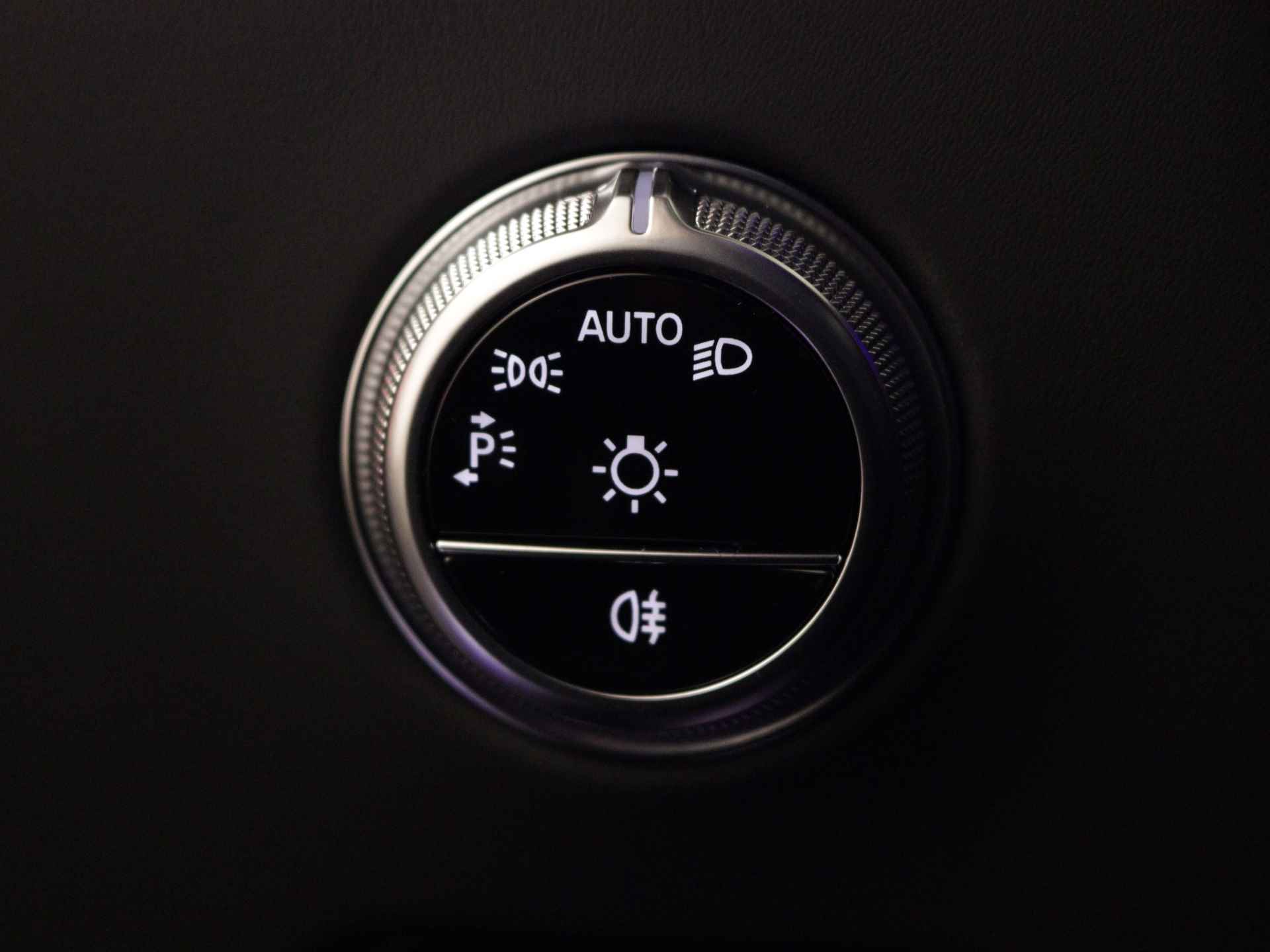 Mercedes-Benz AMG GT 63 4MATIC+ | Rijassistentiepakket plus | AMG Nightpakket II | ENERGIZING AIR CONTROL | AMG Track pace | Sierelementen in AMG carbon | Burmester  Surround Sound systeem | - 27/38
