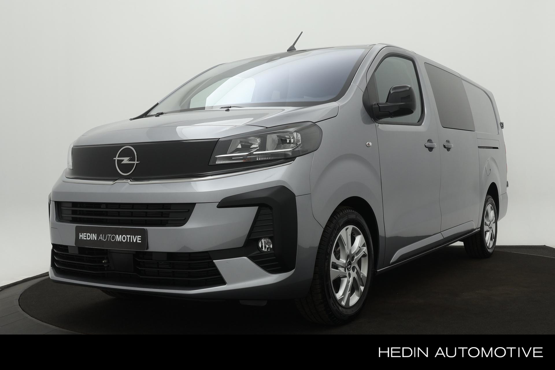 Opel Vivaro 2.0 Diesel 180 PK Automaat L3 Dubbele cabine | 2x Schuifdeur | Navigatie | Camera | Climate control | Keyless | Betimmering| Lichtmetalen velgen | Trekhaak | Complete Winterset