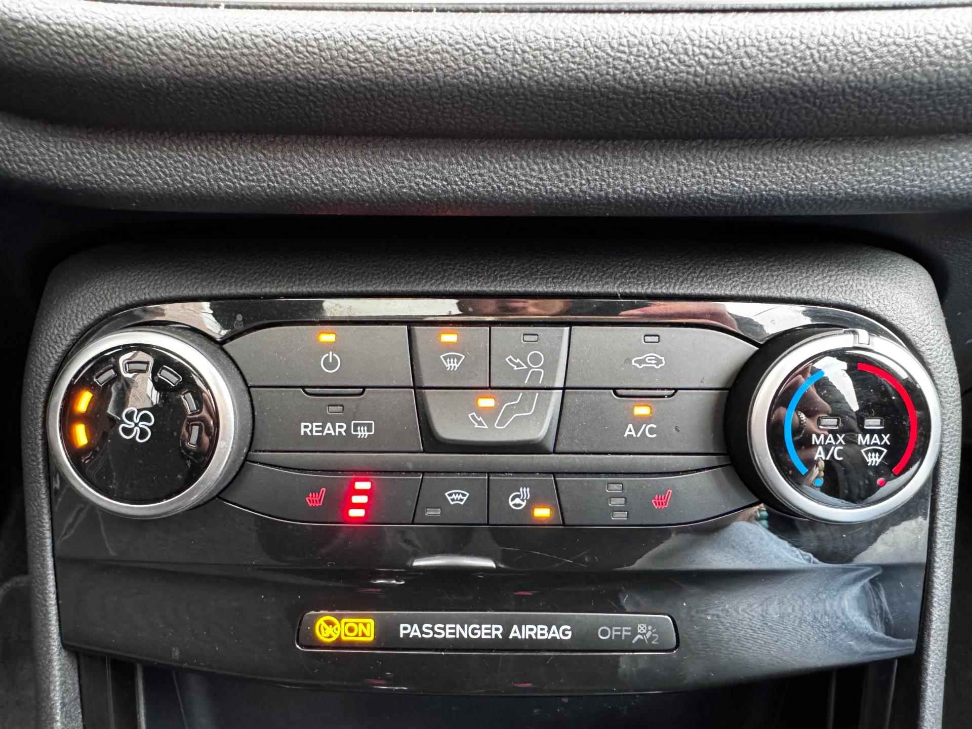 Ford Puma 1.0 EcoBoost Titanium / Automaat / Trekhaak / Panoramadak / Navigatie + Camera / Stoel + Stuurverwarming - 8/52
