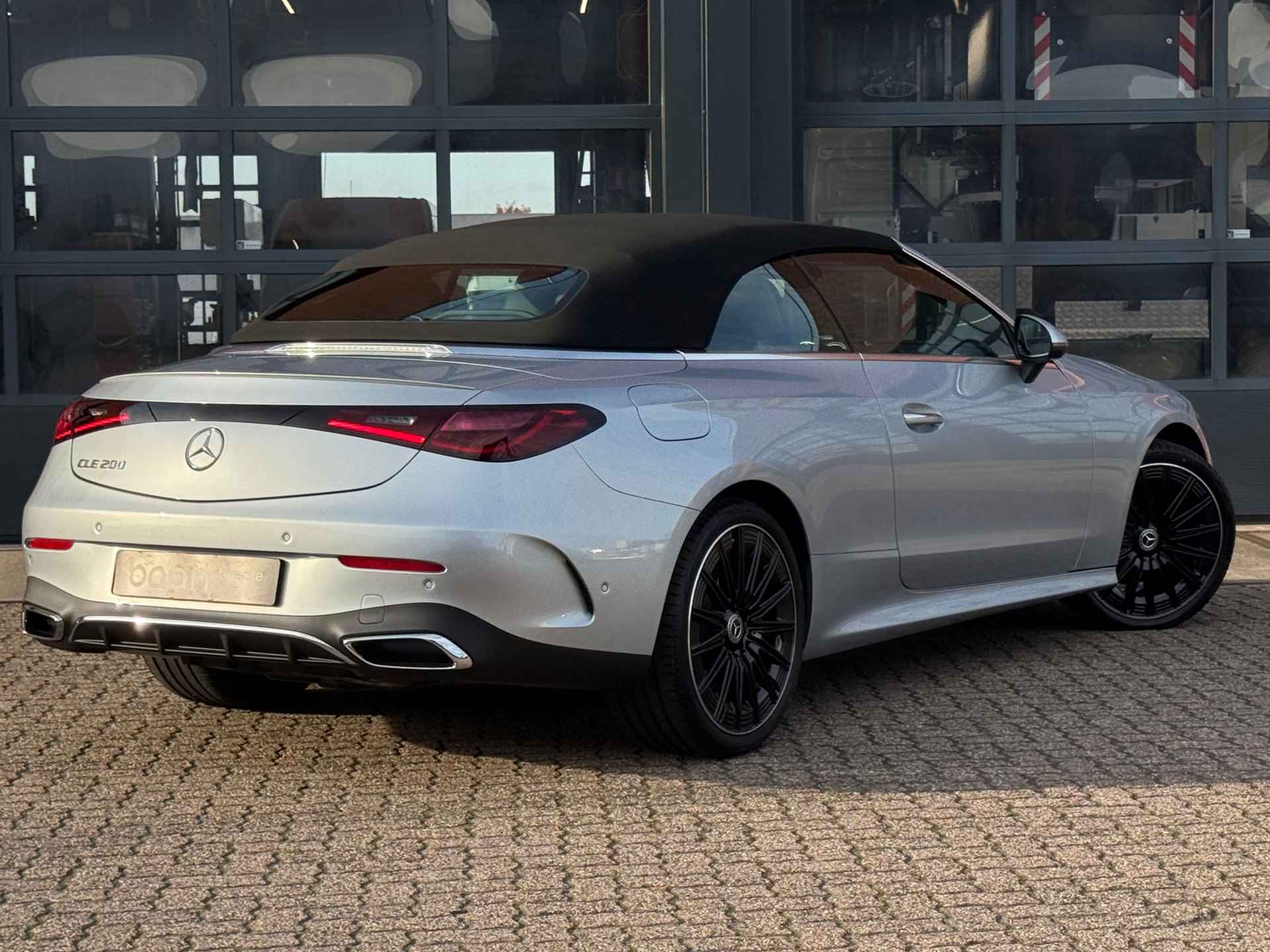 Mercedes-Benz CLE 200 Cabriolet AMG Line | Rij-assistentiepakket | Burmester | Digital Light | Head-up Display - 7/16