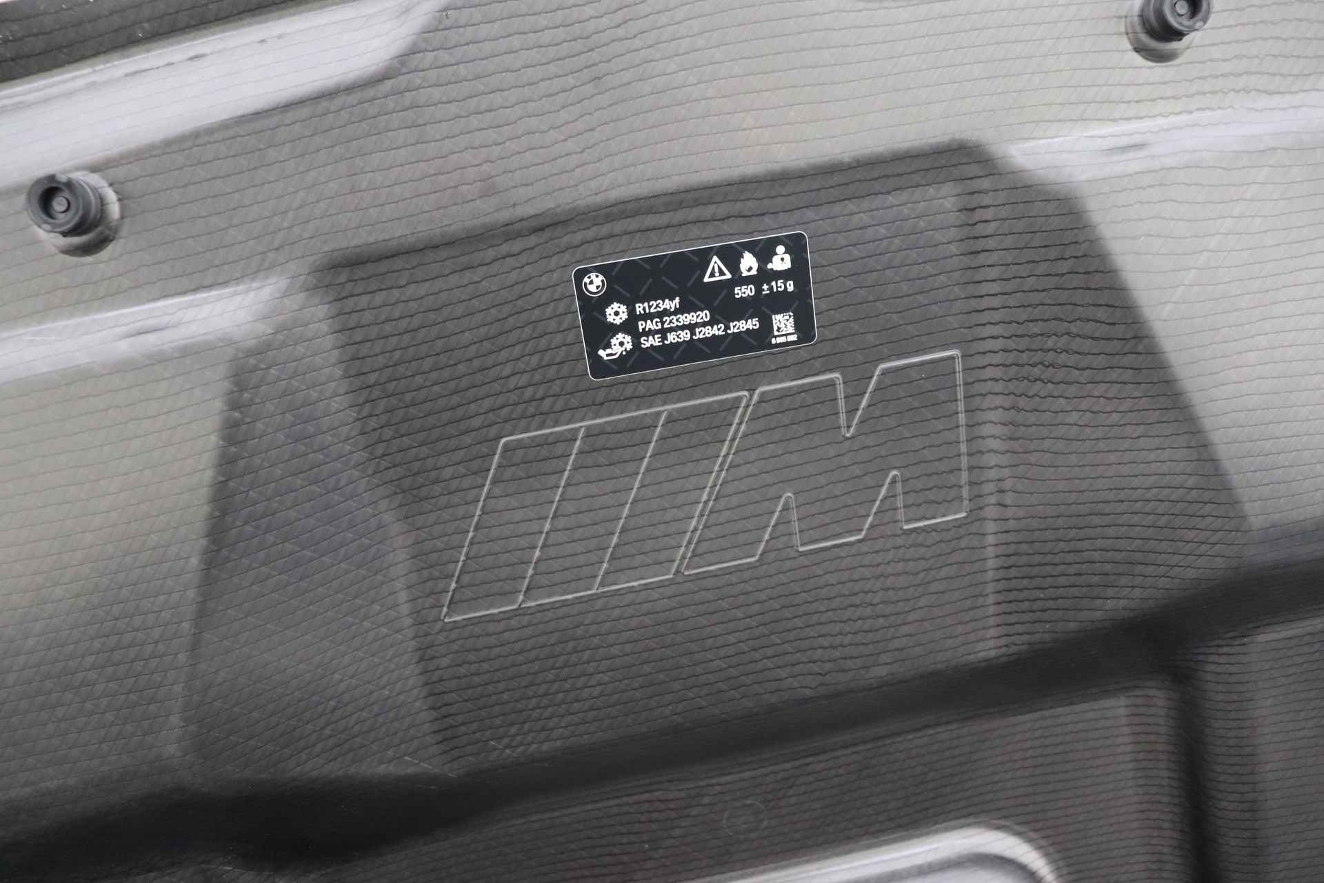 BMW 3 Serie M3 CS High Executive Automaat / M Drive Professional / M Carbon kuipstoelen / Adaptief M Onderstel / M Carbon-Keramik-Remmen / Live Cockpit Professional - 83/93