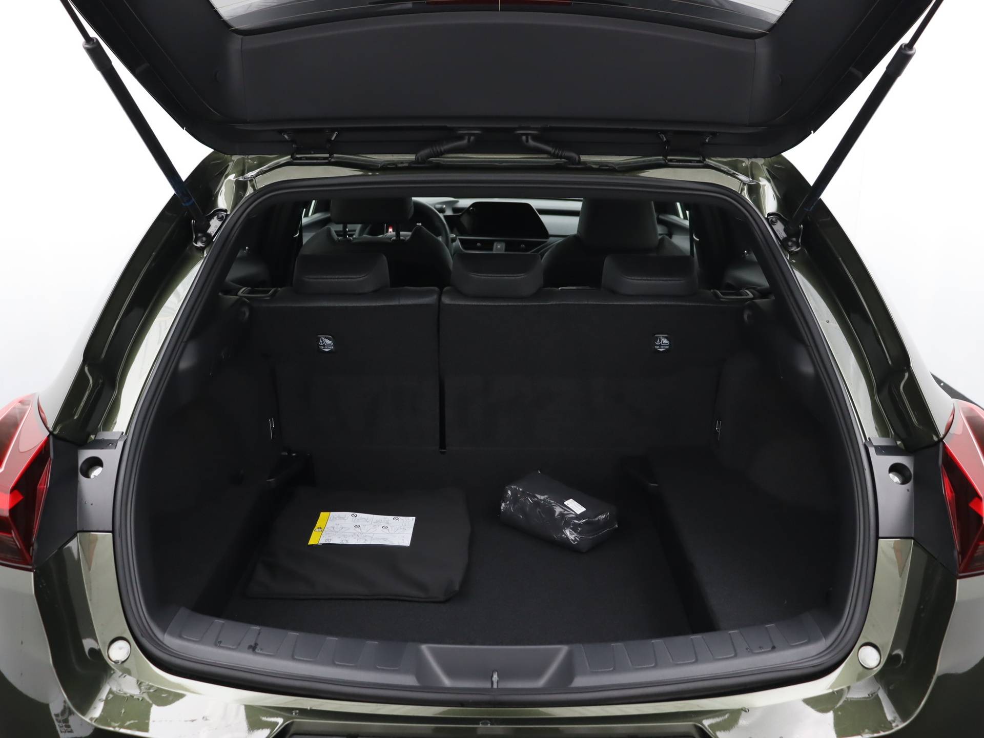 Lexus UX 250h Business Line | Navigatie | Draadloze telefoonlader en Apple CarPlay | BSM | Parkeersensoren | - 25/32