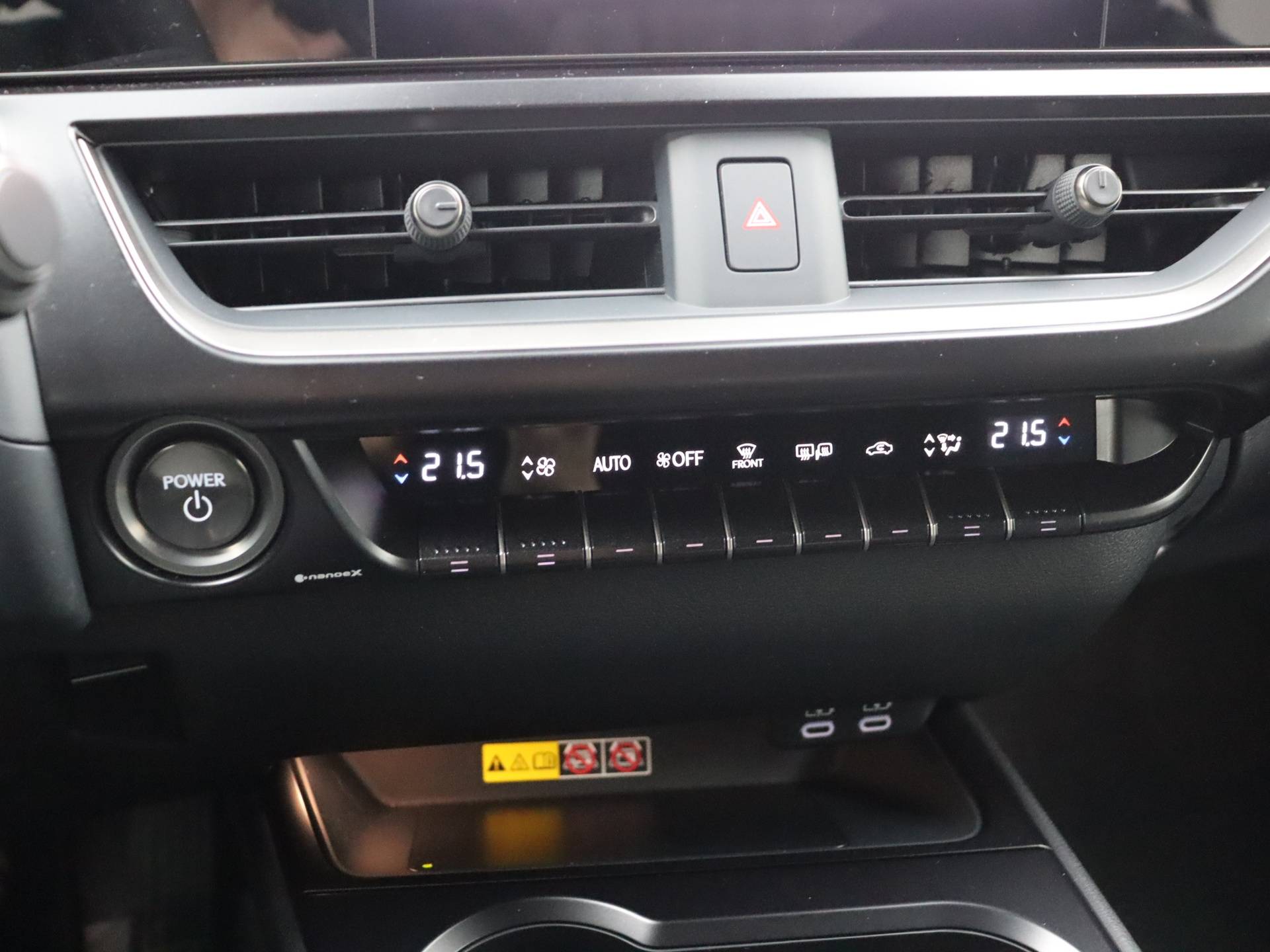Lexus UX 250h Business Line | Navigatie | Draadloze telefoonlader en Apple CarPlay | BSM | Parkeersensoren | - 9/32
