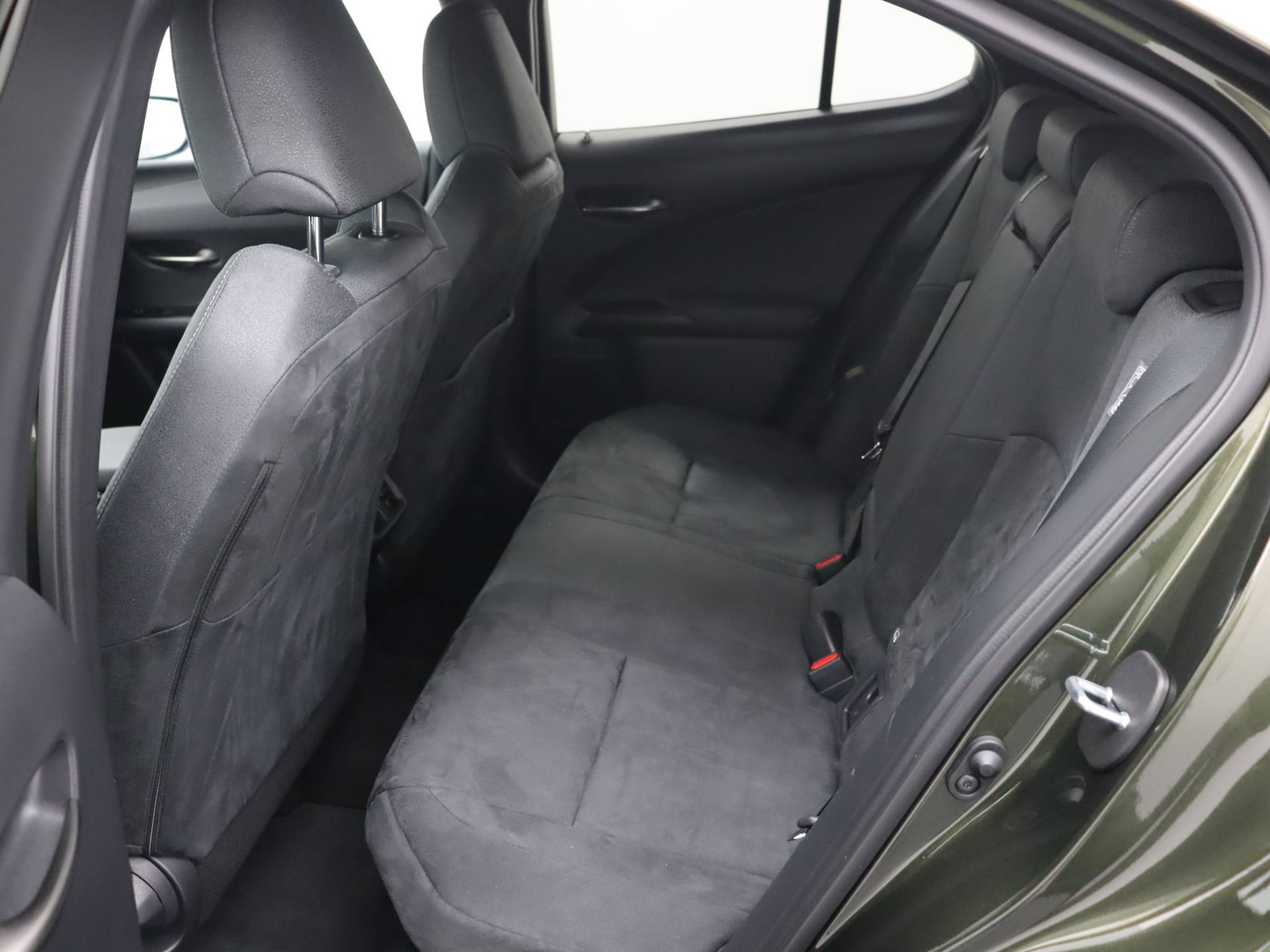 Lexus UX 250h Business Line | Navigatie | Draadloze telefoonlader en Apple CarPlay | BSM | Parkeersensoren | - 16/32