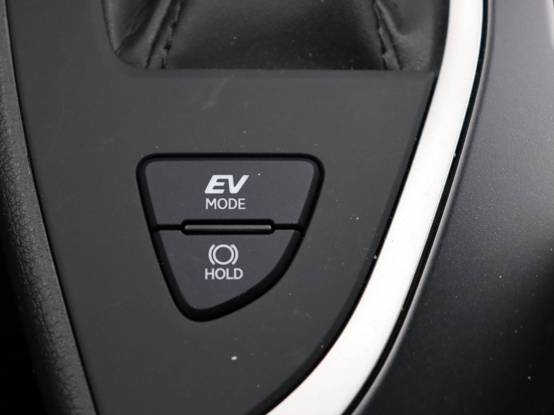 Lexus UX 250h Business Line | Navigatie | Draadloze telefoonlader en Apple CarPlay | BSM | Parkeersensoren | - 24/32