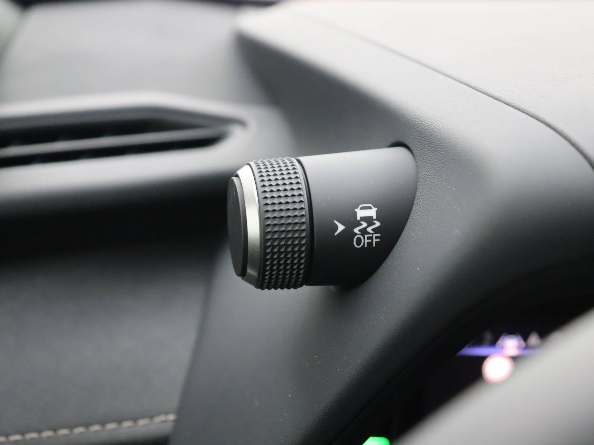 Lexus UX 250h Business Line | Navigatie | Draadloze telefoonlader en Apple CarPlay | BSM | Parkeersensoren | - 28/32