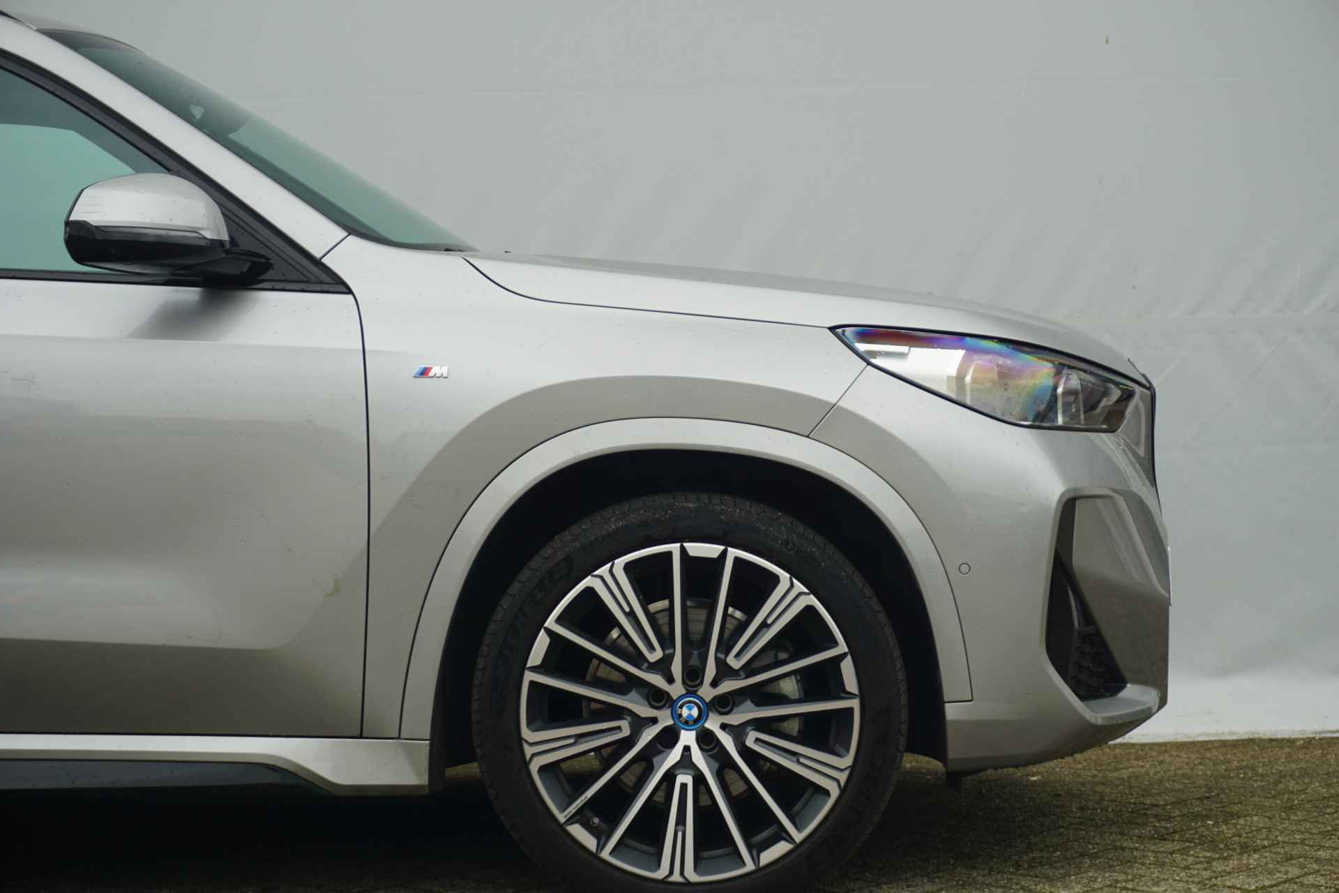 BMW iX1 xDrive30 M Sportpakket 20'' / Harman Kardon / Panoramadak /  Trekhaak - 6/25