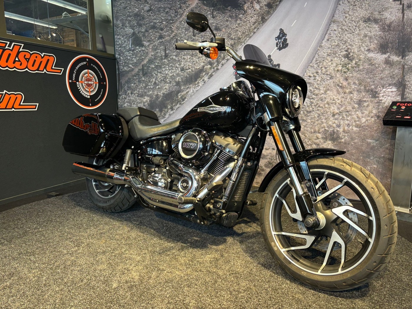 Harley-Davidson FLSB Sport Glide