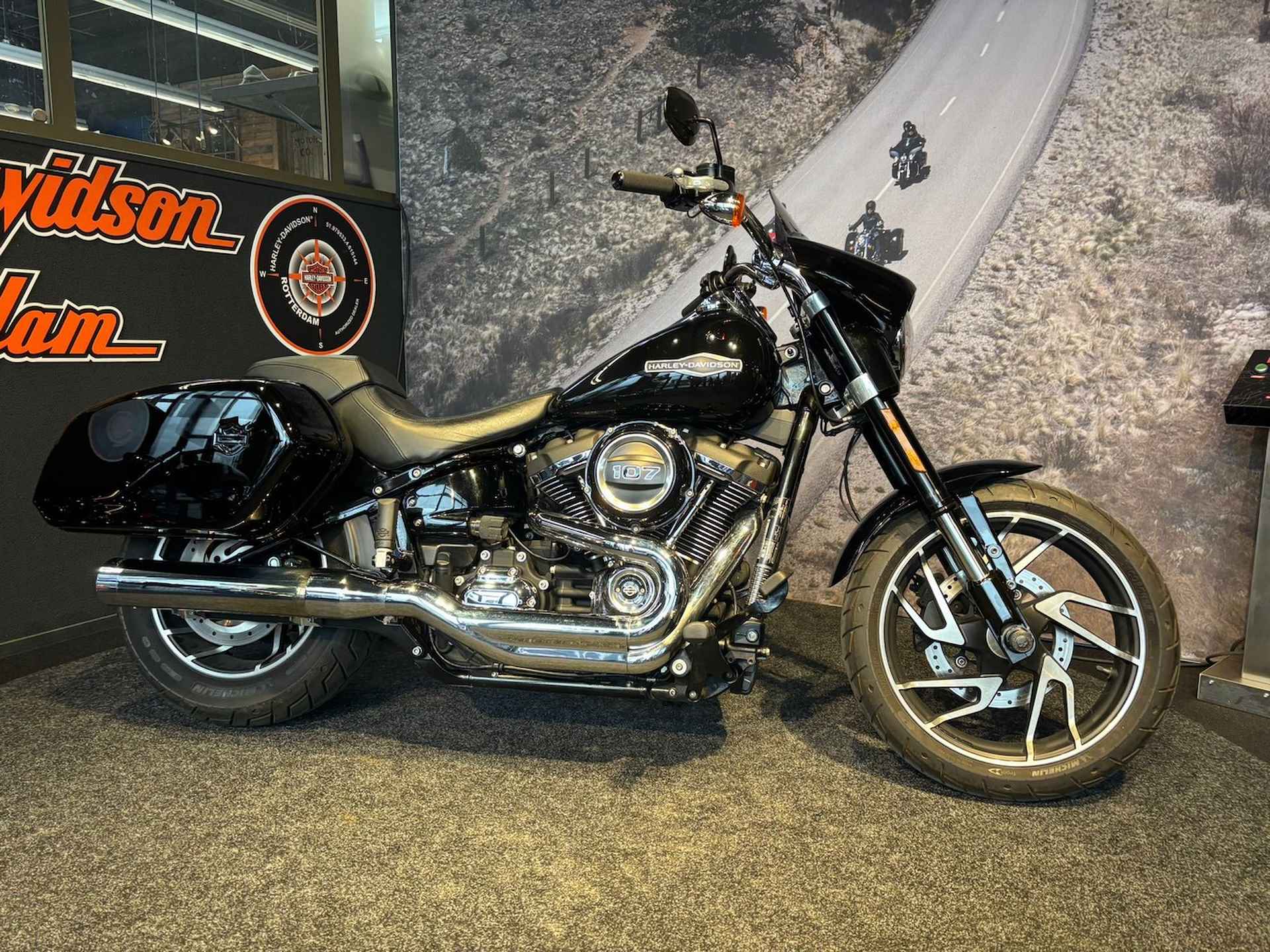 Harley-Davidson FLSB Sport Glide - 3/14