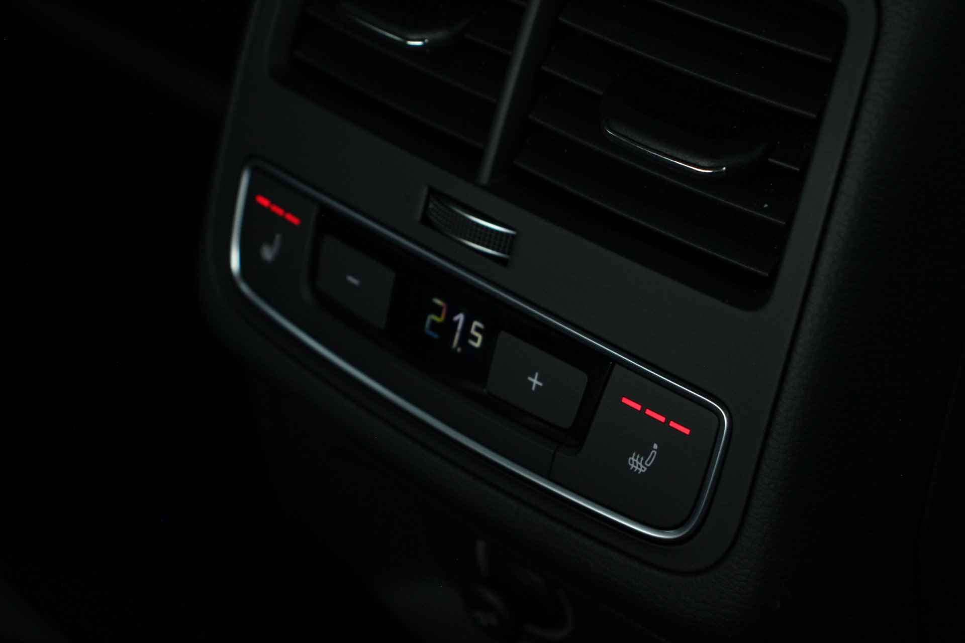 Audi A5 Cabriolet 40 TFSI Design S-Line Plus | VC | B&O | ACC | 20'' Rotor | Camera | NP: €90240 - 38/46