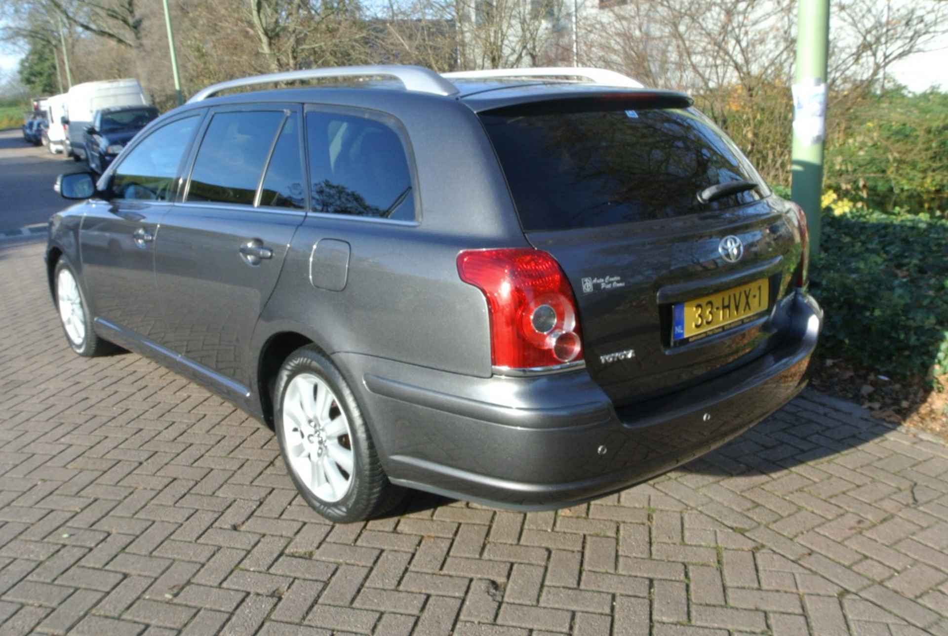 Toyota Avensis Wagon 1.8 VVTi Luna Bns - 4/17