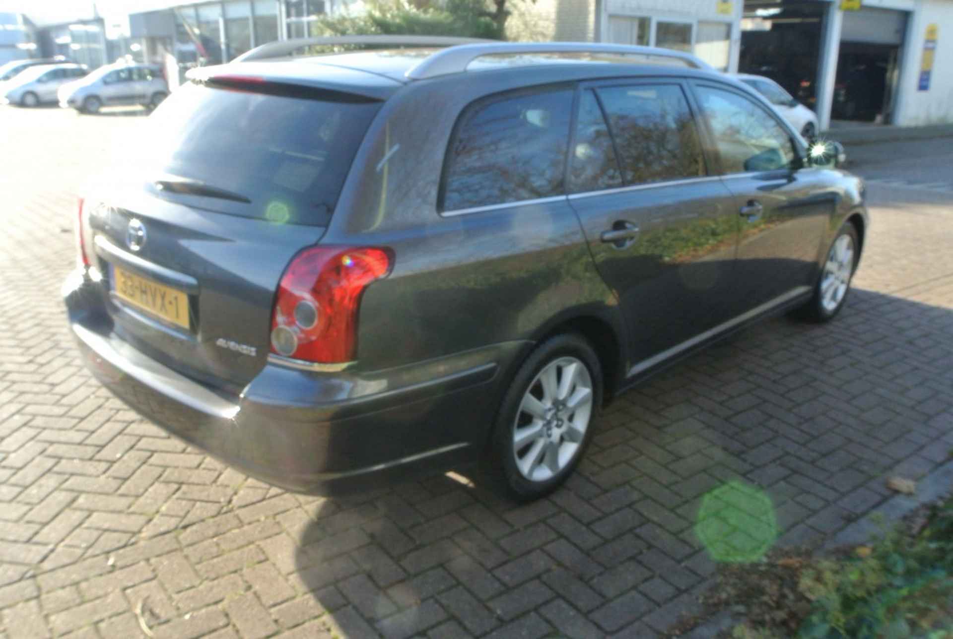 Toyota Avensis Wagon 1.8 VVTi Luna Bns - 6/17