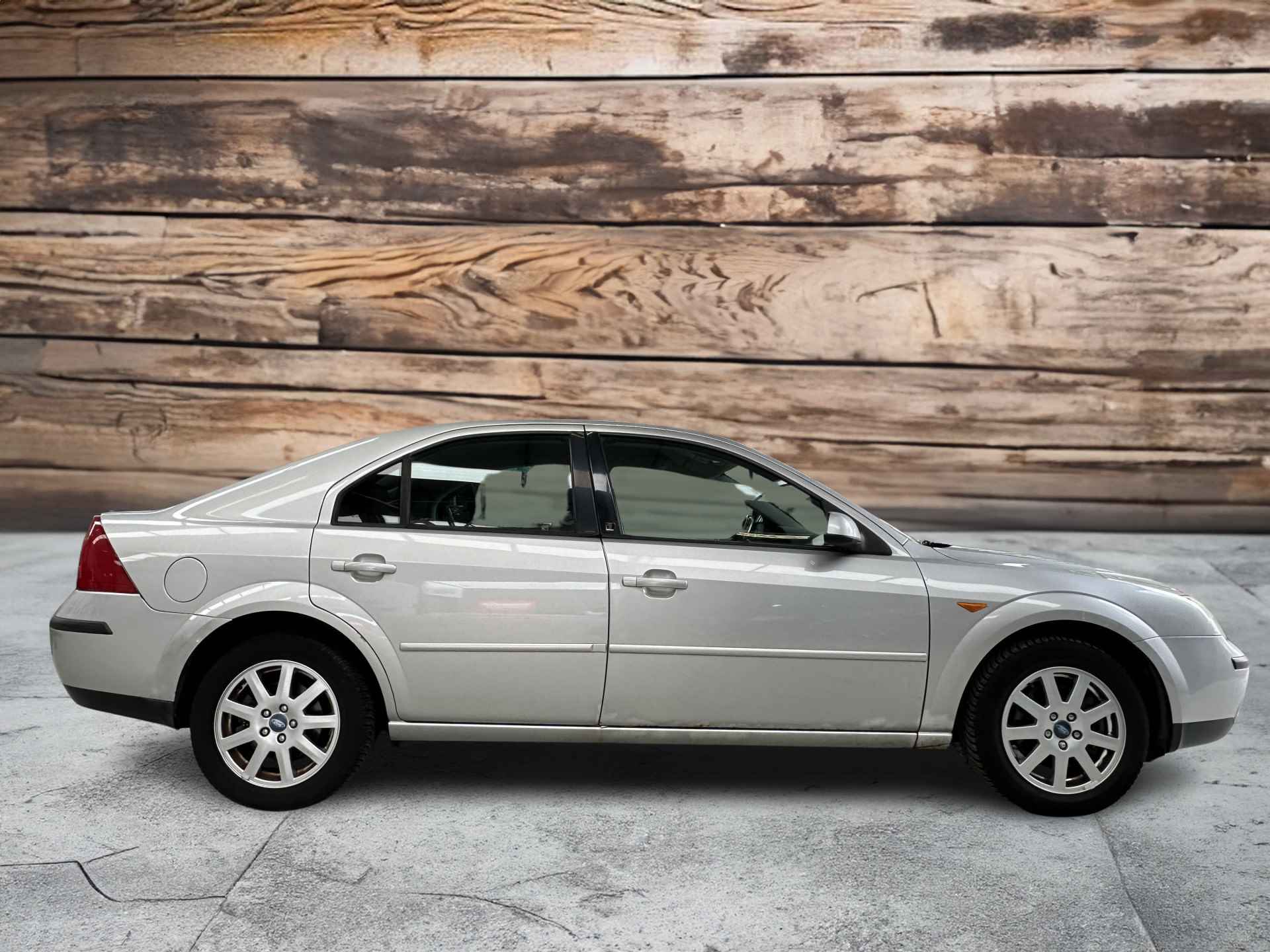 Ford Mondeo 1.8-16V First Edition | Nette auto, zo mee! - 7/15