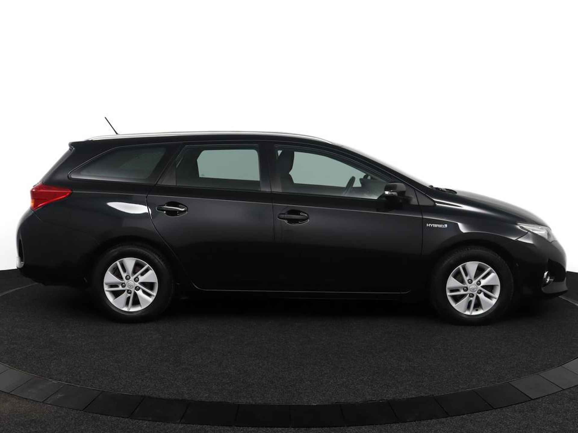 Toyota Auris Touring Sports 1.8 Hybrid Aspiration | Navigatie | Cruisecontrol | Bluetooth | - 13/49