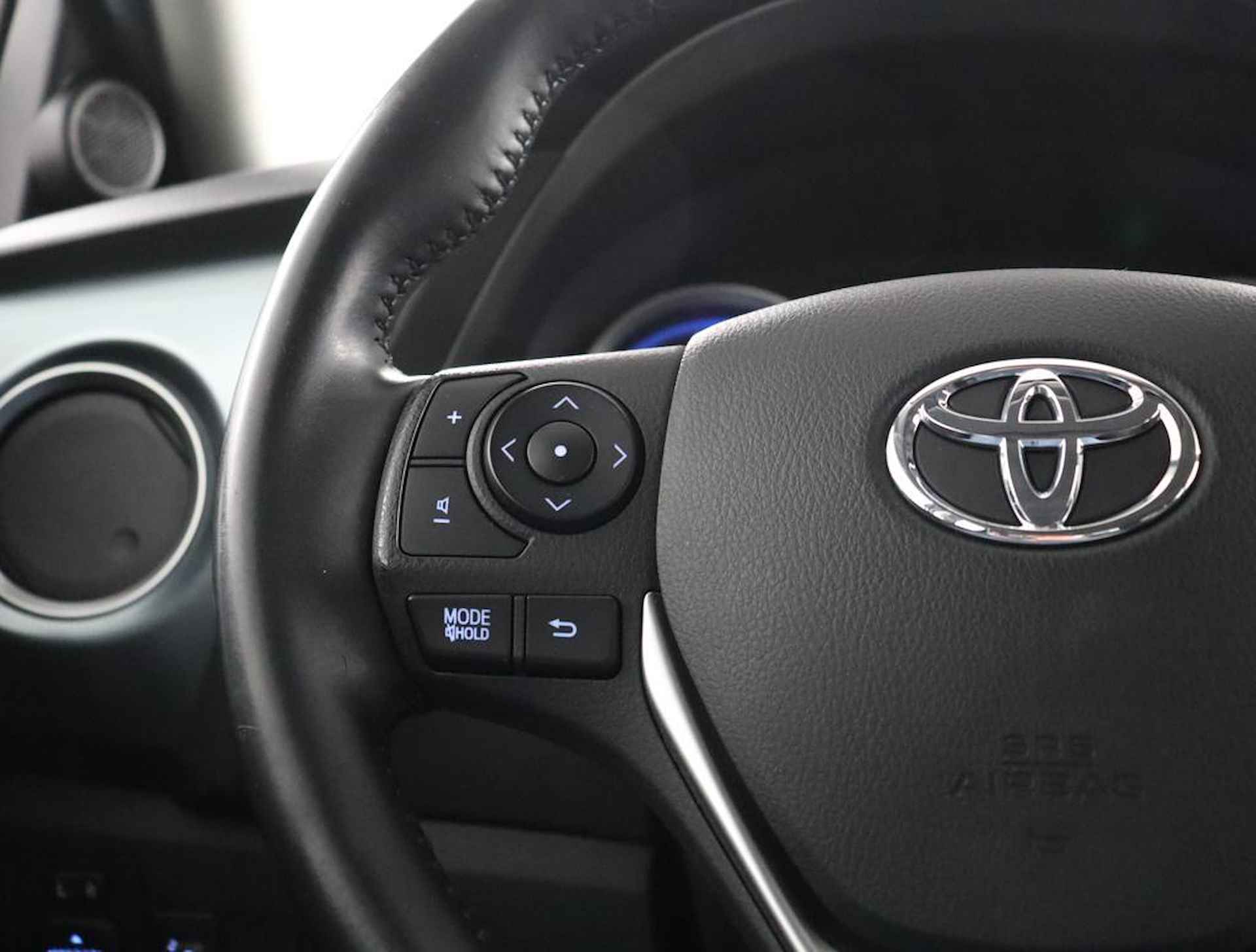 Toyota Auris Touring Sports 1.8 Hybrid Aspiration | Navigatie | Cruisecontrol | Bluetooth | - 19/49