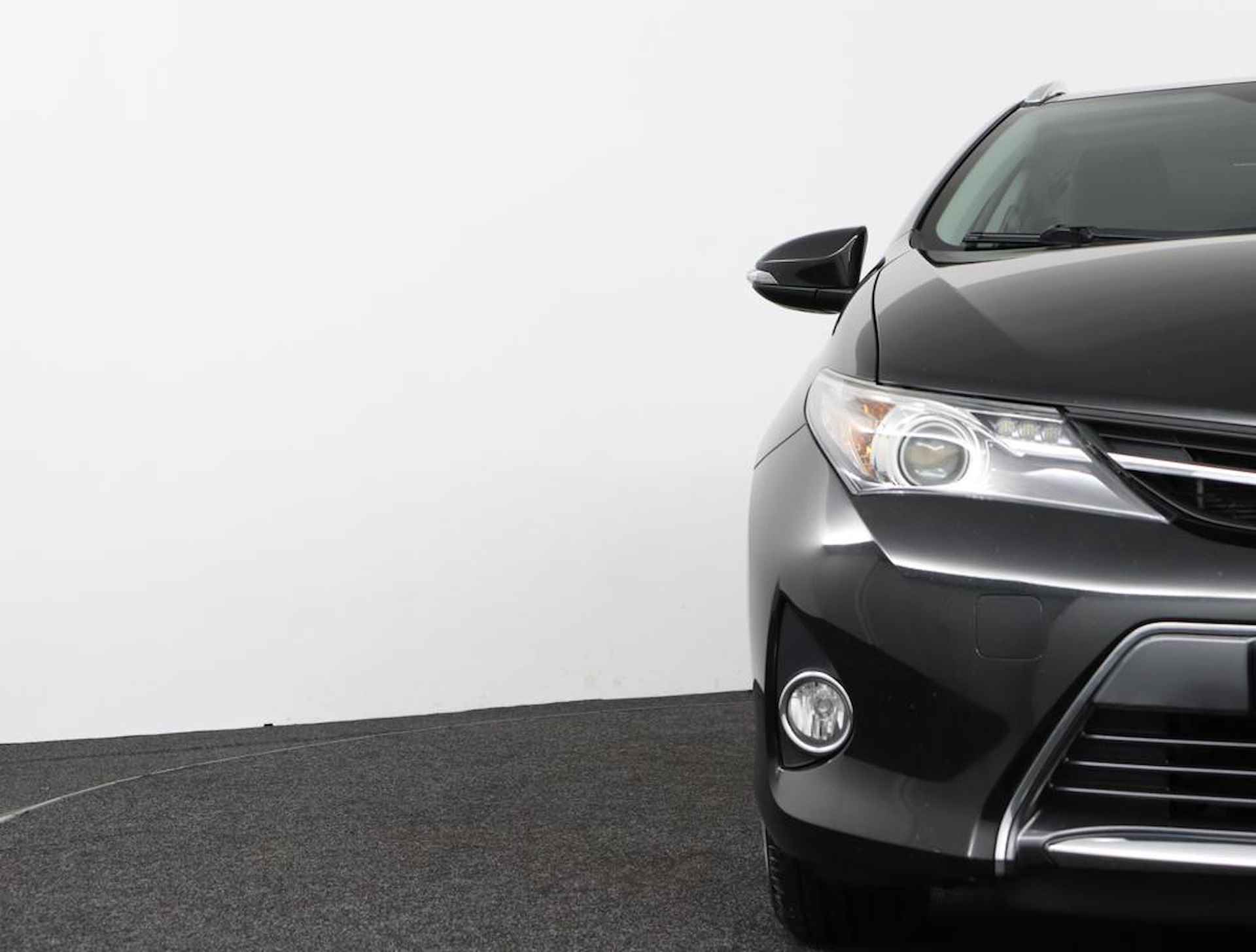 Toyota Auris Touring Sports 1.8 Hybrid Aspiration | Navigatie | Cruisecontrol | Bluetooth | - 35/49