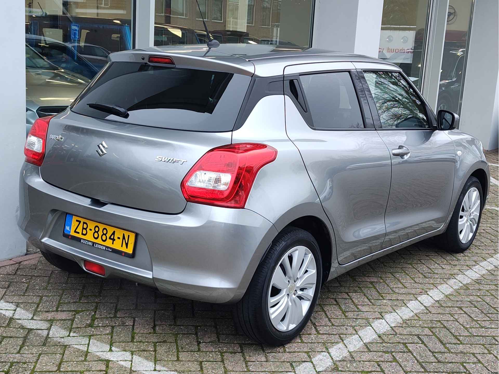 Suzuki Swift 1.2 SELECT AUTOMAAT Navi | Camera | Stoelverwarming - 6/31