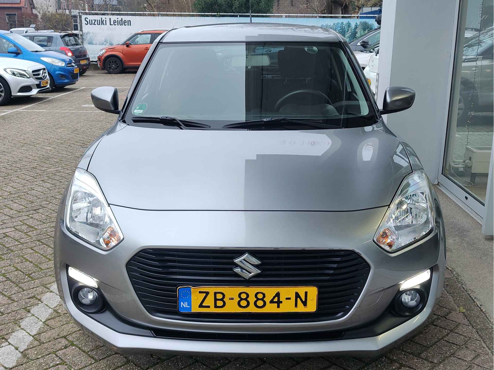 Suzuki Swift 1.2 SELECT AUTOMAAT Navi | Camera | Stoelverwarming - 9/31