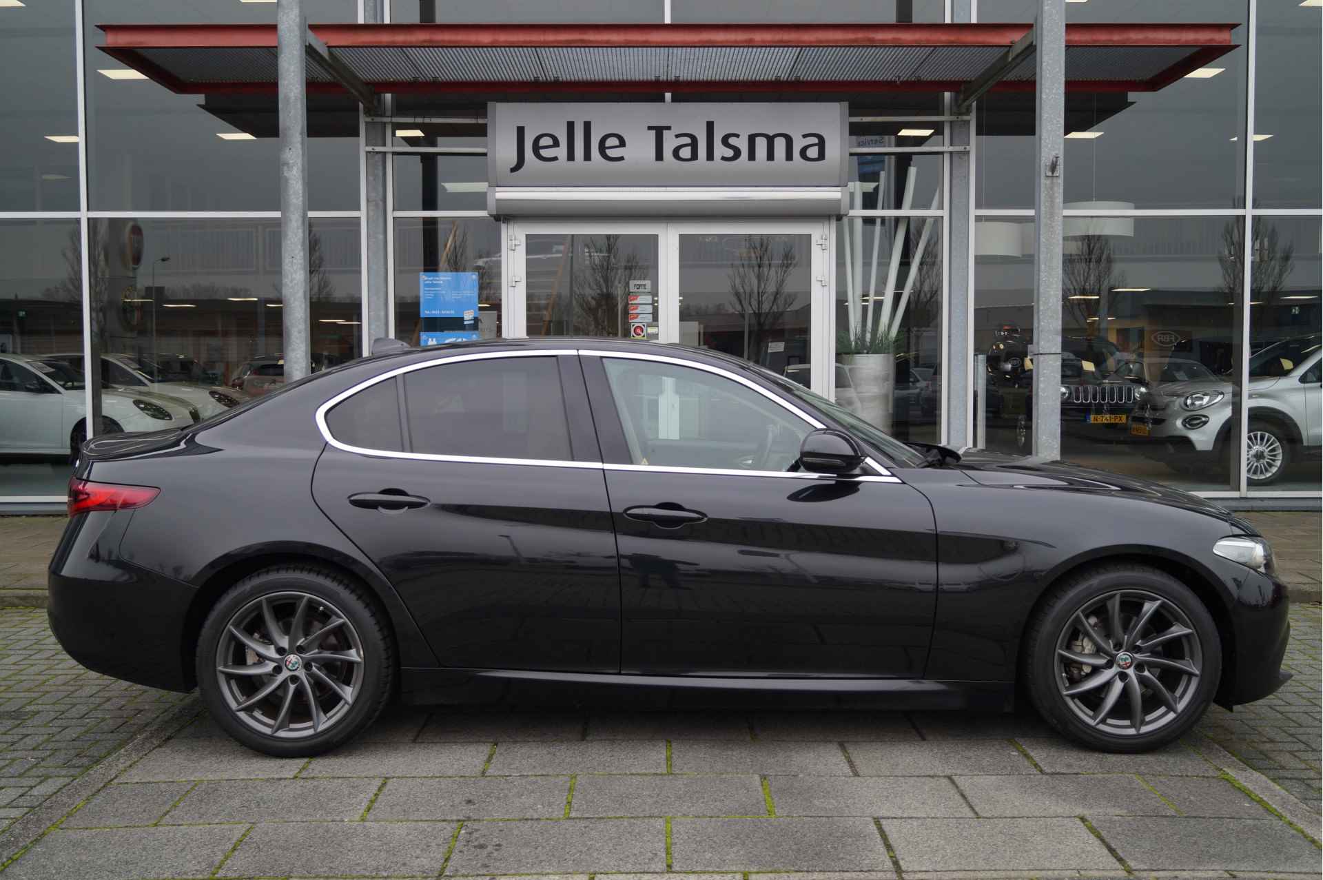 Alfa Romeo Giulia 2.0T Super 200PK AT | Stoel/stuur verwarming | 18" Velgen | Leer | Harman Kardon audio - 10/31