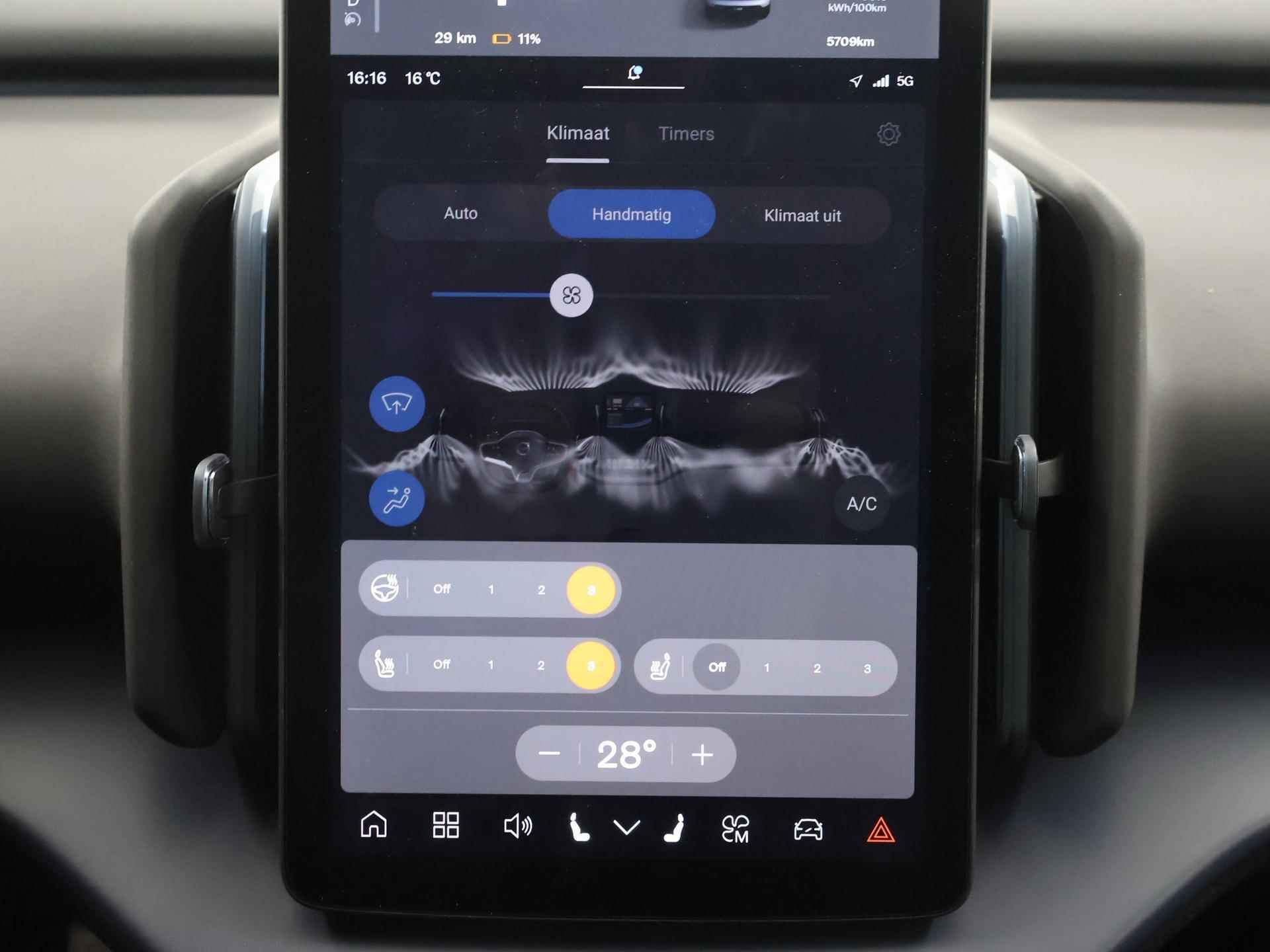 Volvo EX30 Single Motor Core 51 kWh | Winterpakket | Parkeercamera | Cruise Control Adaptief | Keyless go | Navigatie | Carplay | - 19/36