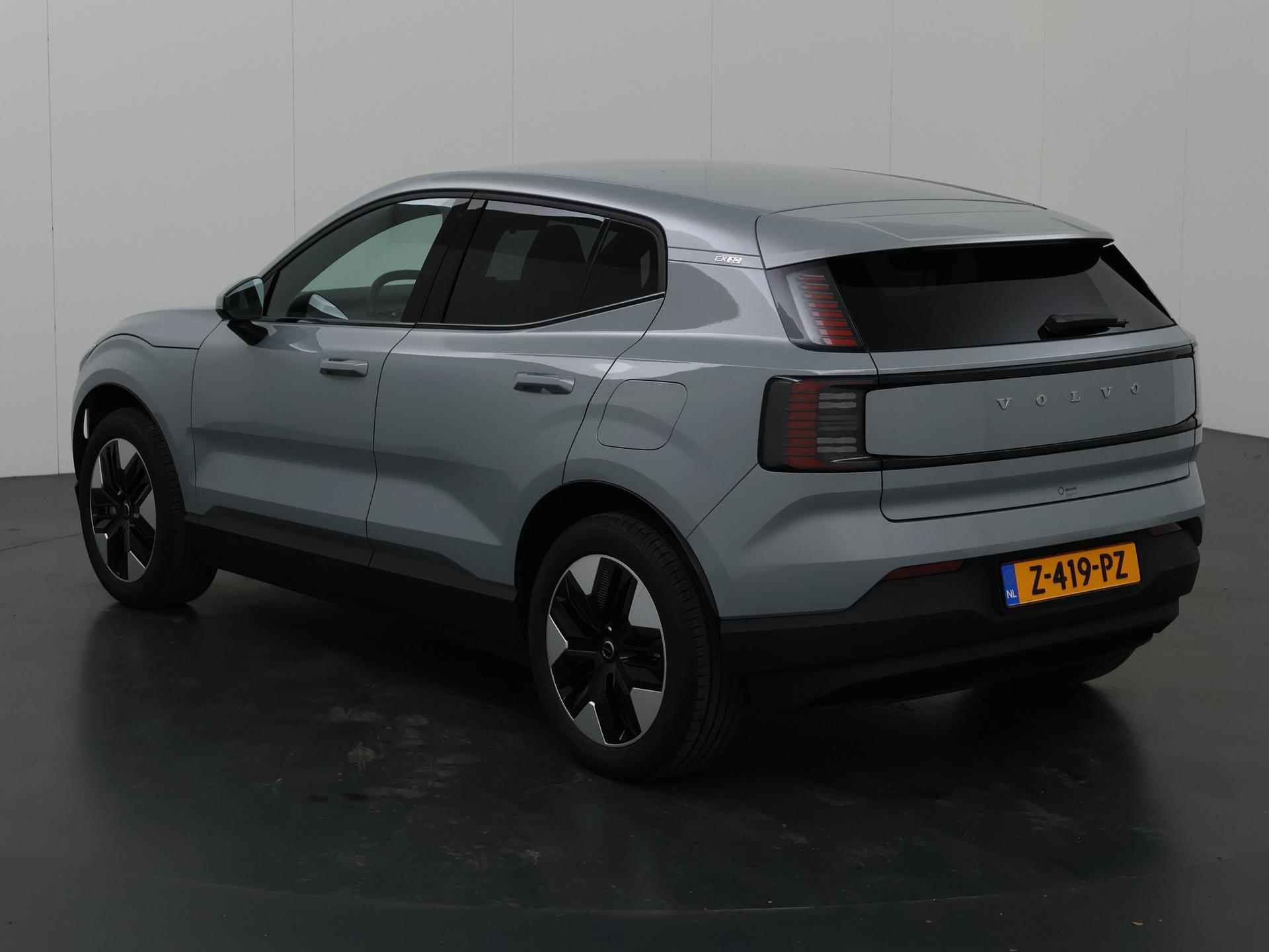 Volvo EX30 Single Motor Core 51 kWh | Winterpakket | Parkeercamera | Cruise Control Adaptief | Keyless go | Navigatie | Carplay | - 23/36