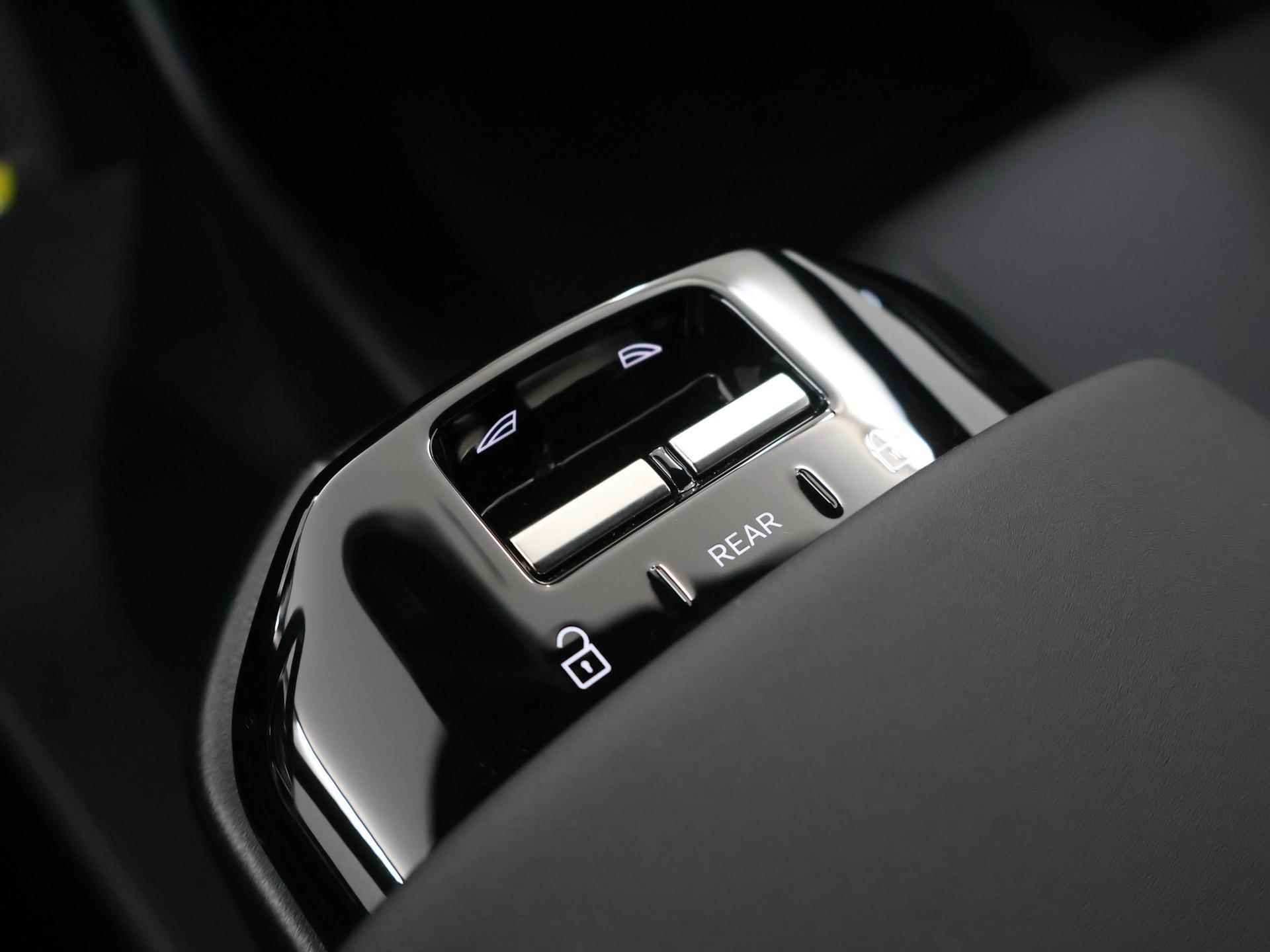 Volvo EX30 Single Motor Core 51 kWh | Winterpakket | Parkeercamera | Cruise Control Adaptief | Keyless go | Navigatie | Carplay | - 26/36