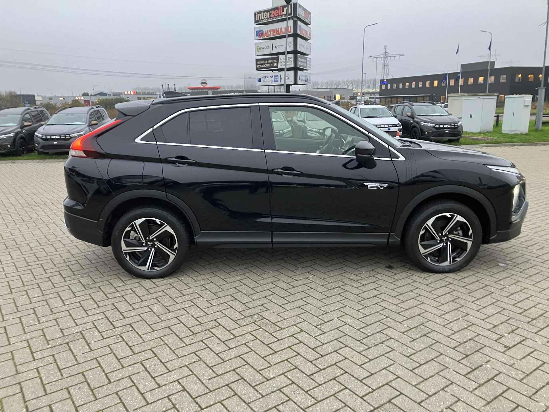 Mitsubishi Eclipse Cross 2.4 PHEV Intense+ - 5/22