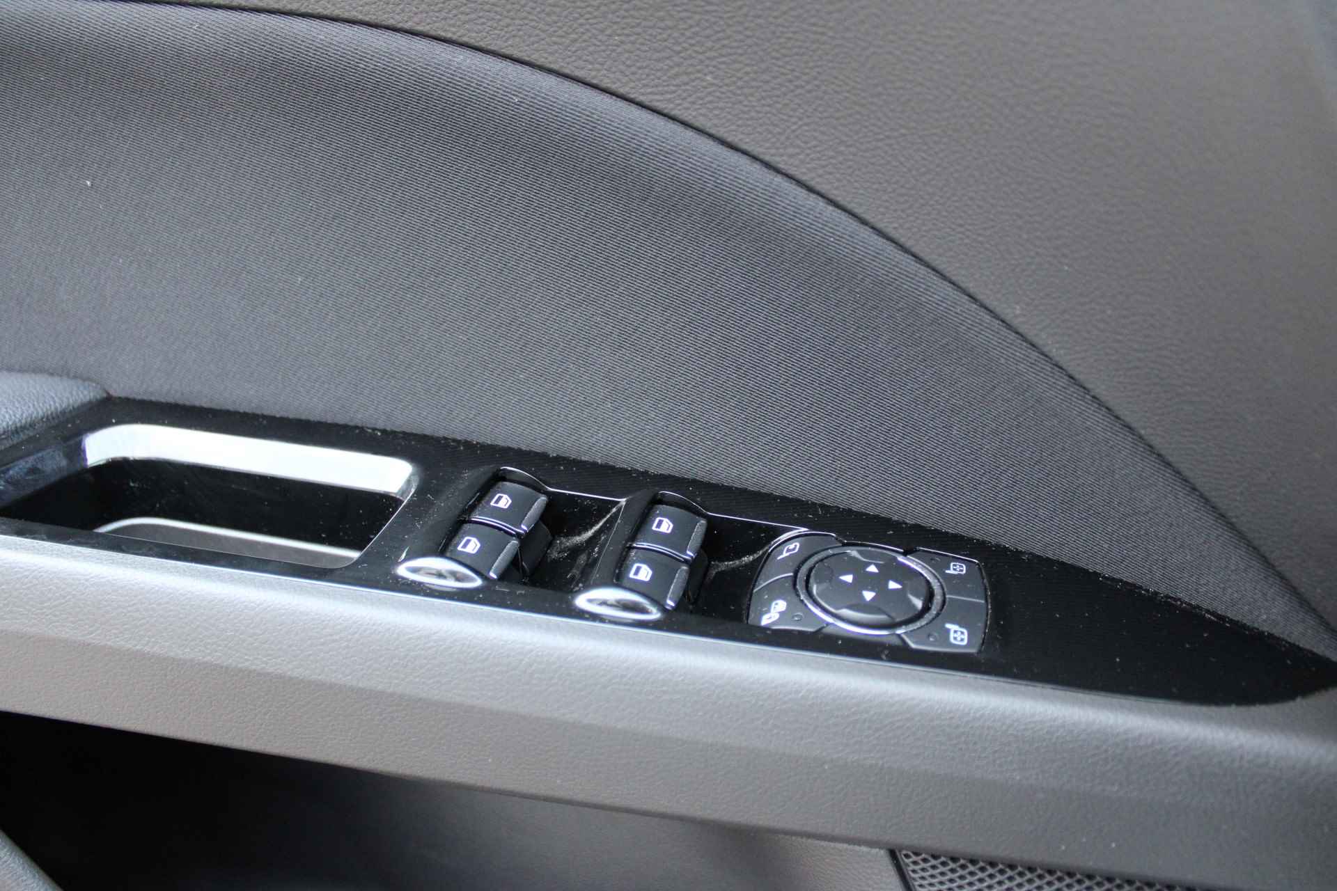 Ford Mondeo 2.0 Hybrid Automaat Titanium | Navigatie | NL auto - 29/37