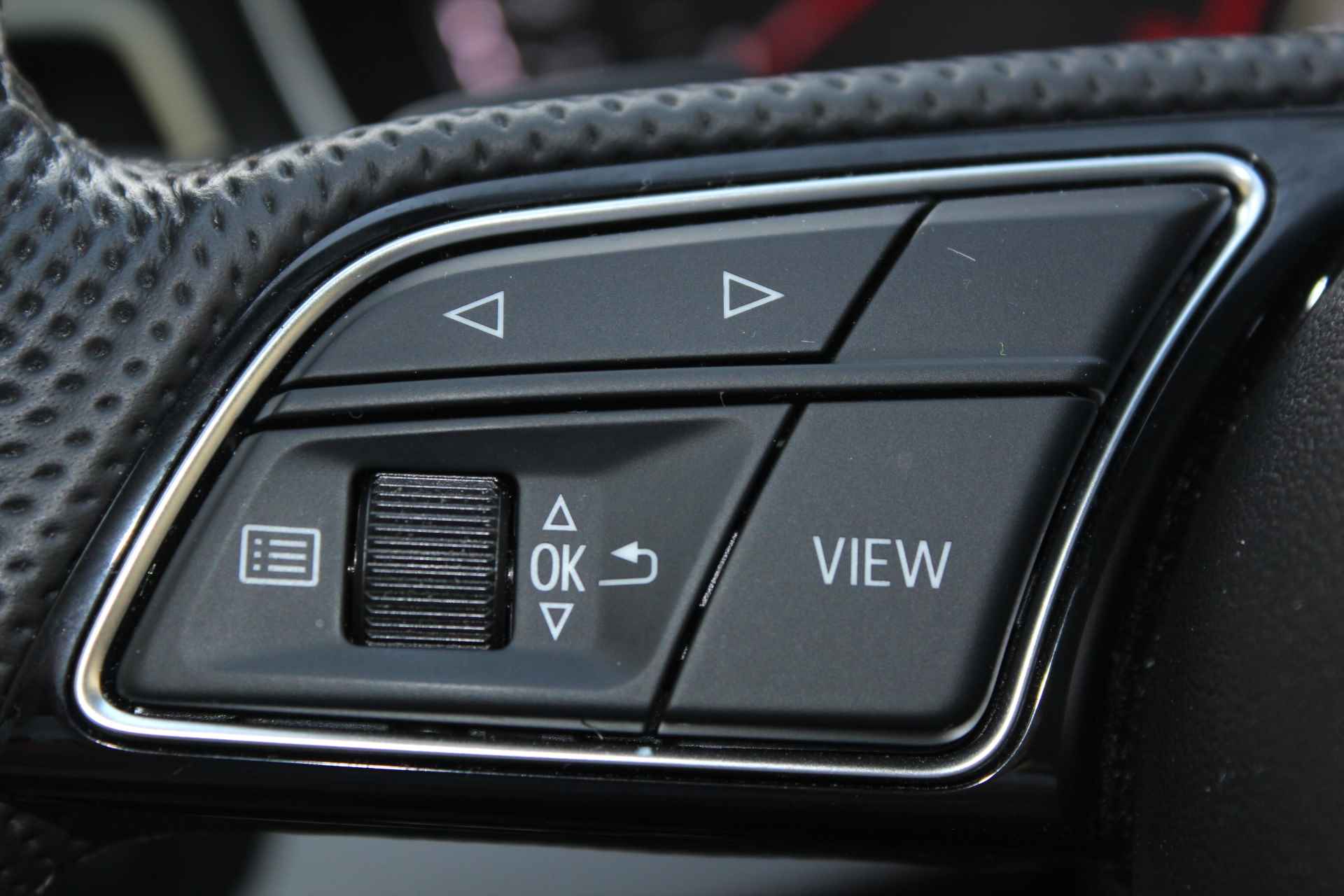 Audi A4 Avant 45 TFSI Quattro S Line Edition 266 pk Automaat Navigatie Plus,Black Line, Led,3 Zone Clima,Trekhaak - 51/58