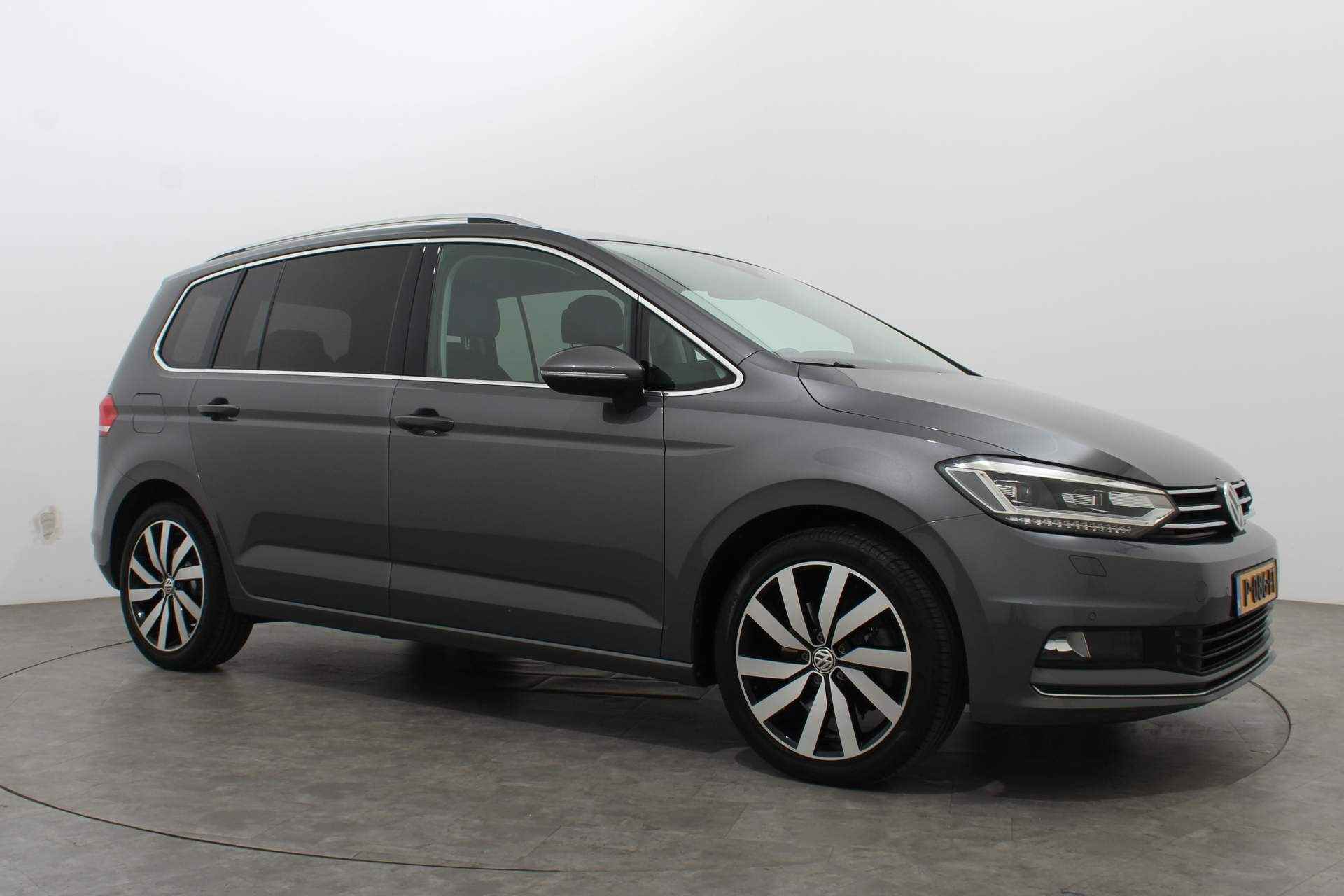 Volkswagen Touran 1.8 TSI 180PK HIGHLINE DSG7 | Leder | Trekhaak | Navi - 18/43