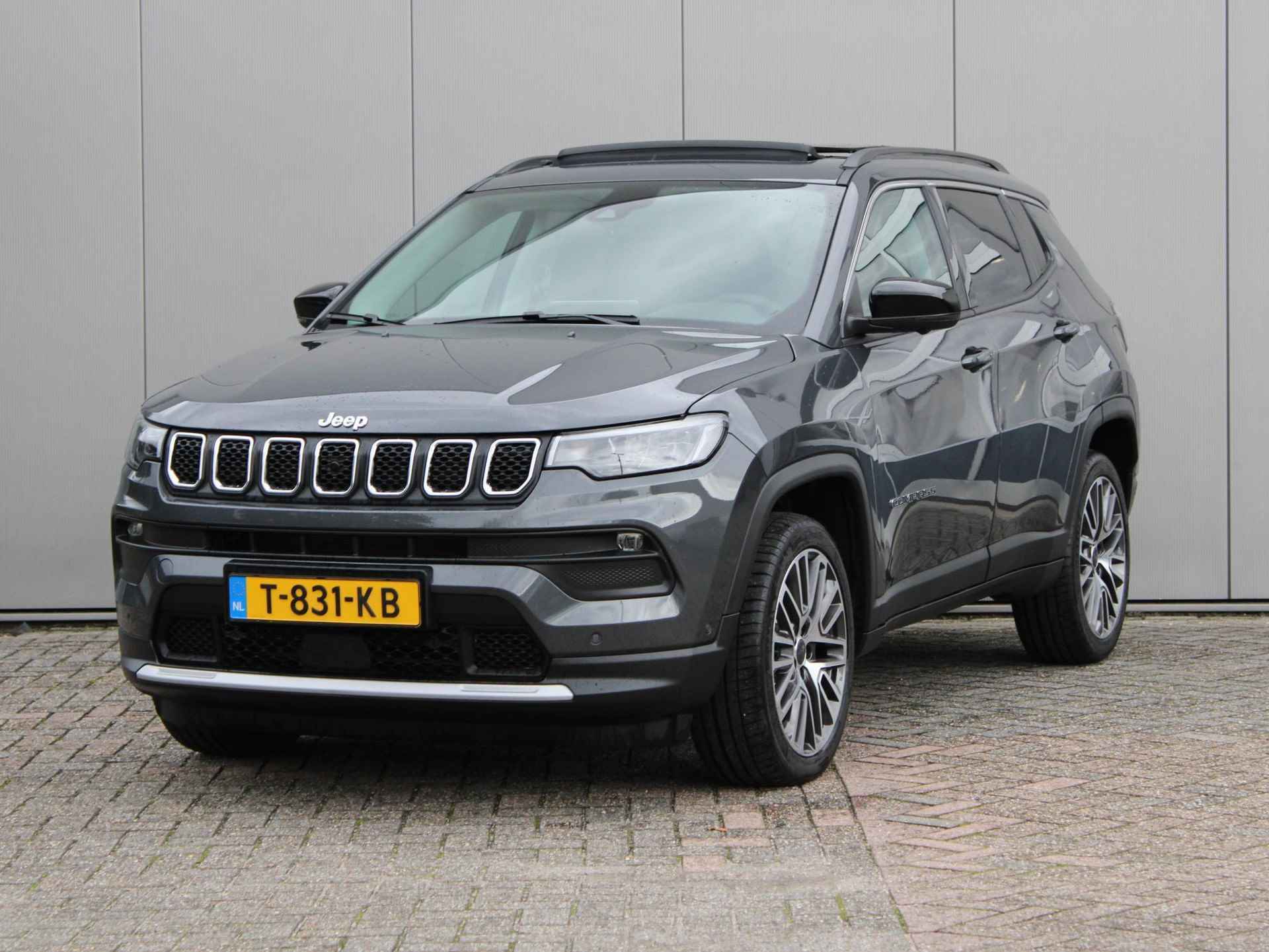 Jeep Compass 1.5T e-Hybrid Limited | Navi / Pano / Camera - 6/24