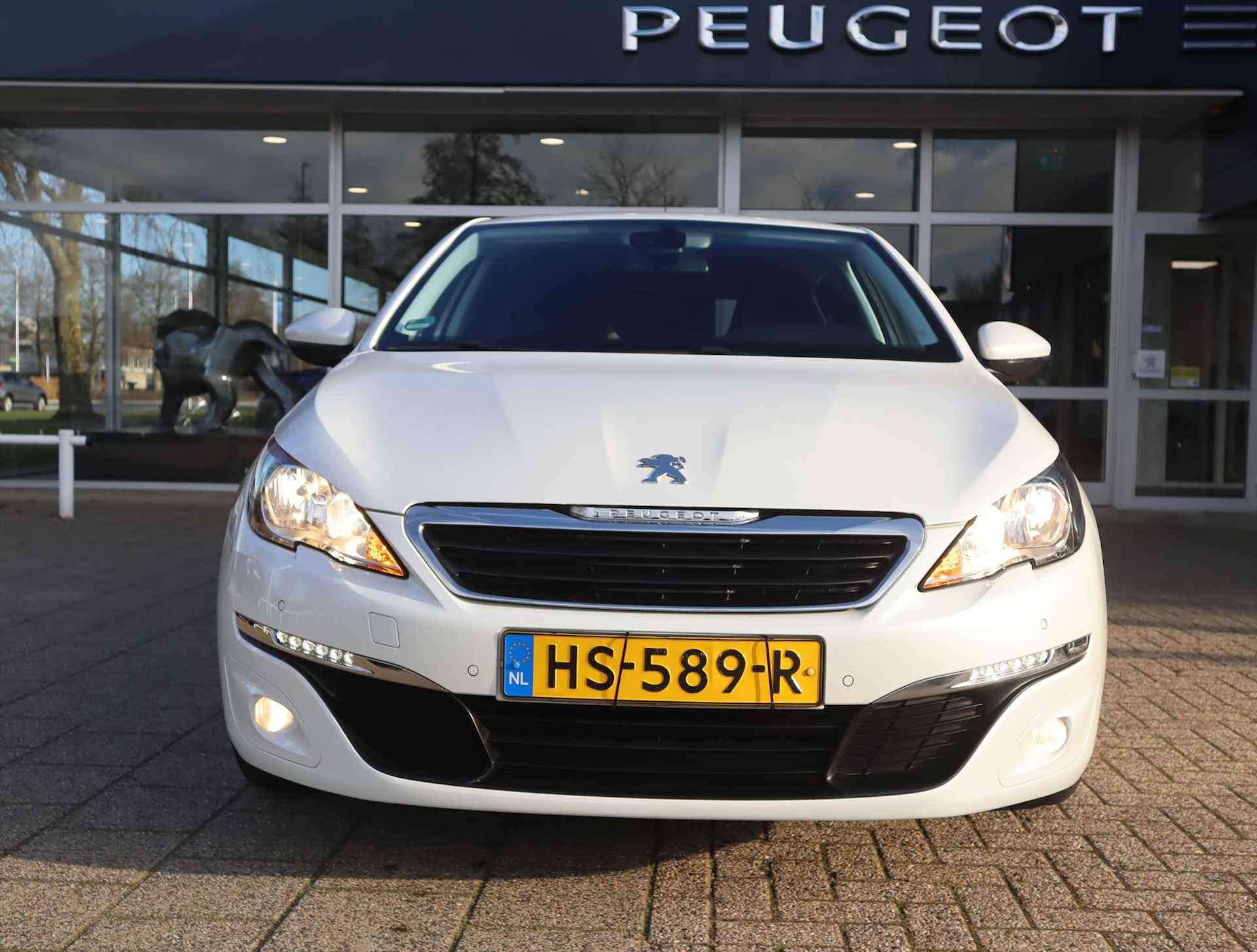 PEUGEOT 308 Style PureTech 130pk S&S EAT6 Automaat, Rijklaarprijs, Navigatie Camera DAB+ Trekhaak - 15/61