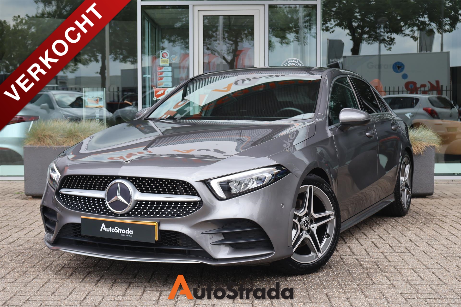 Mercedes A-Klasse A200 AMG-Line Limousine 163pk | Camera | Climate | Keyless Go | Cruise | Bluetooth