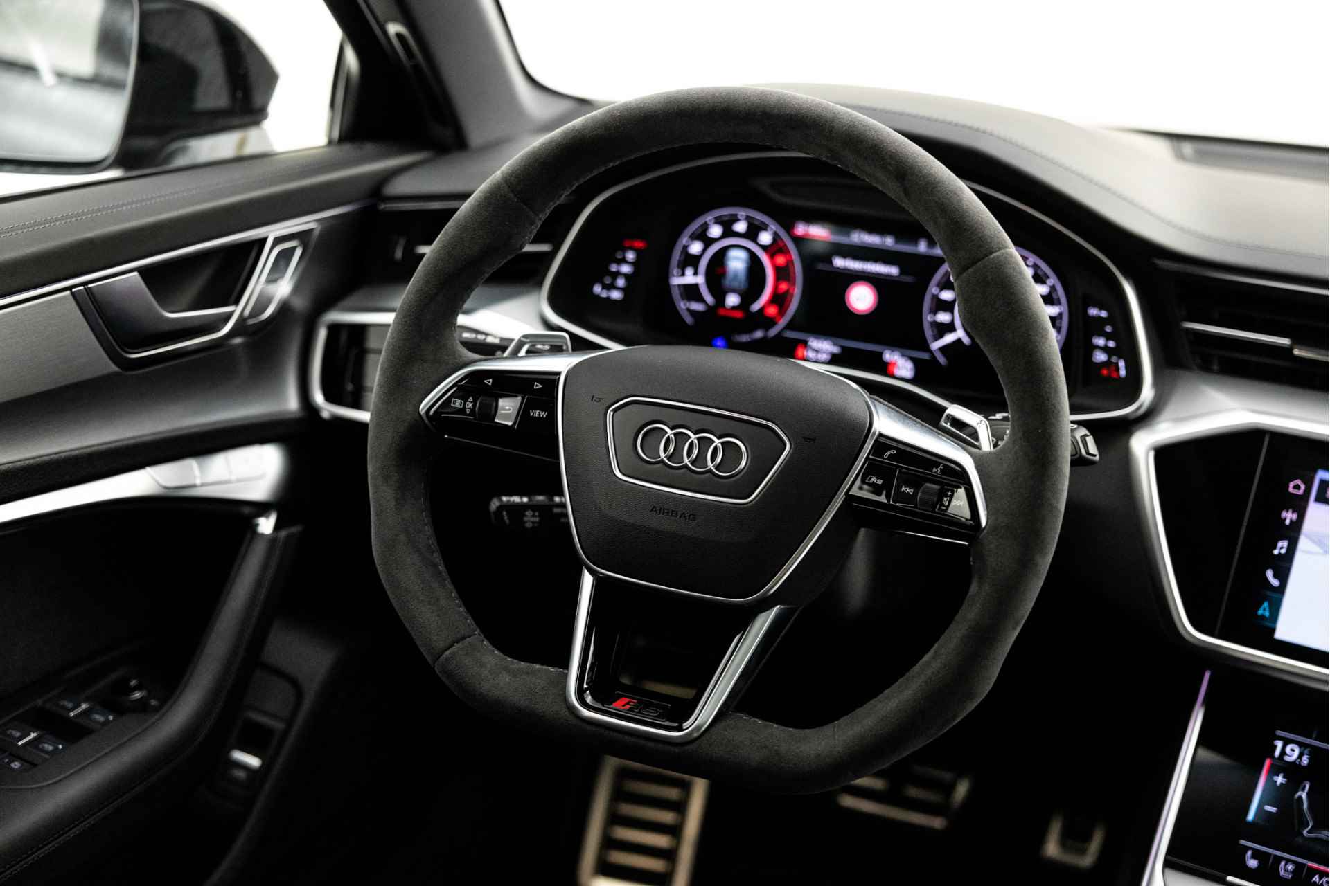 Audi RS6 Avant 4.0TFSI Quattro | Pano | B&O | RS Designpakket | Laser | 360 Camera - 11/62