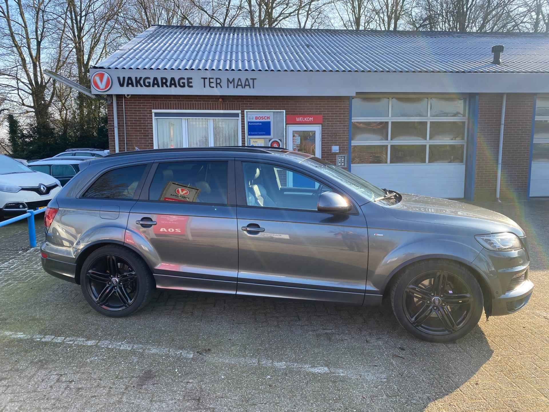 Audi Q7 3.0 TDI quattro Pro Line S 5+2 - 5/27