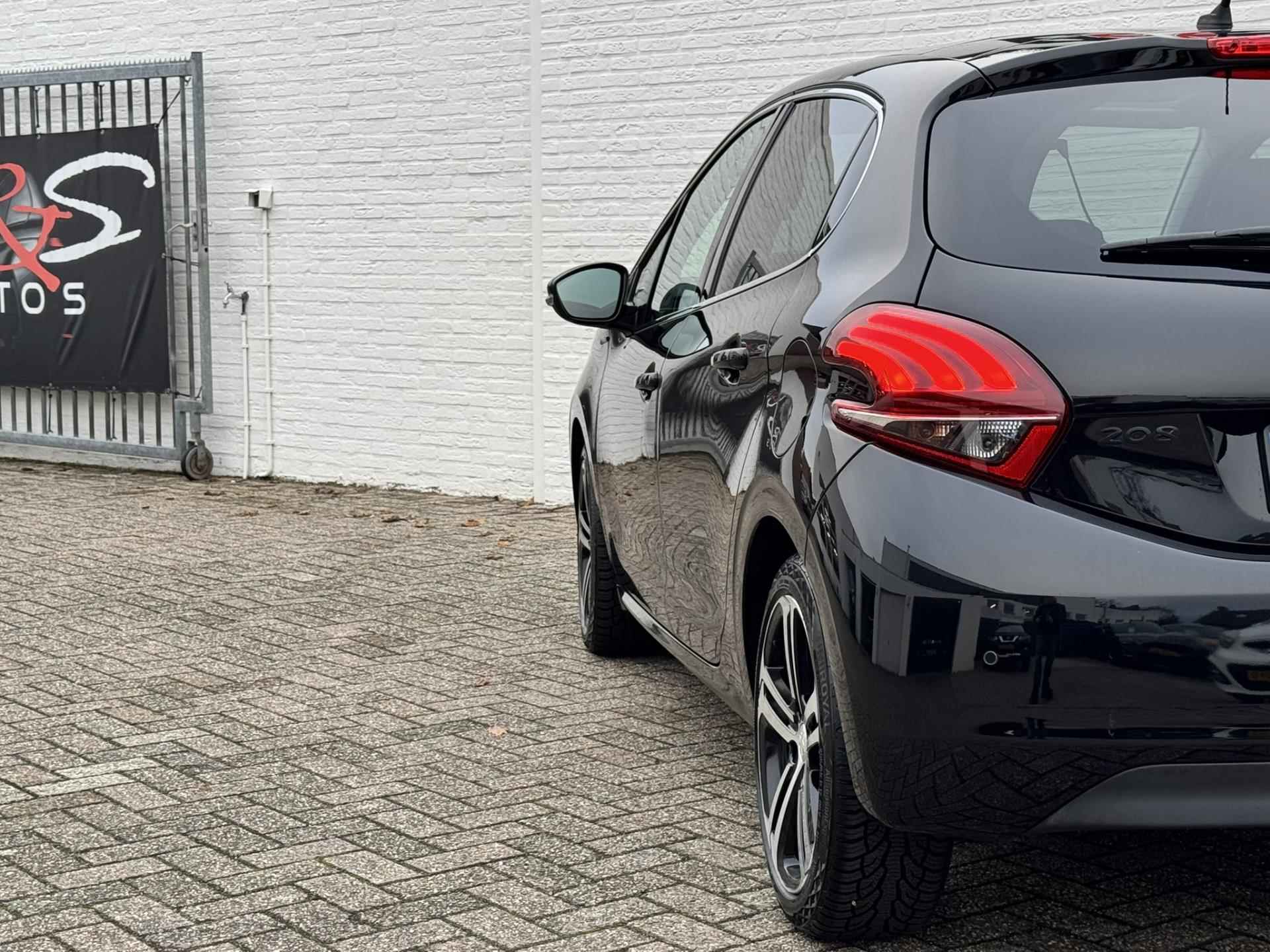 Peugeot 208 1.2 PureTech GT-line Parkeersensor plus achteruitrij camera Cruise Control Sportstoelen Apple / Android Carplay - 17/58