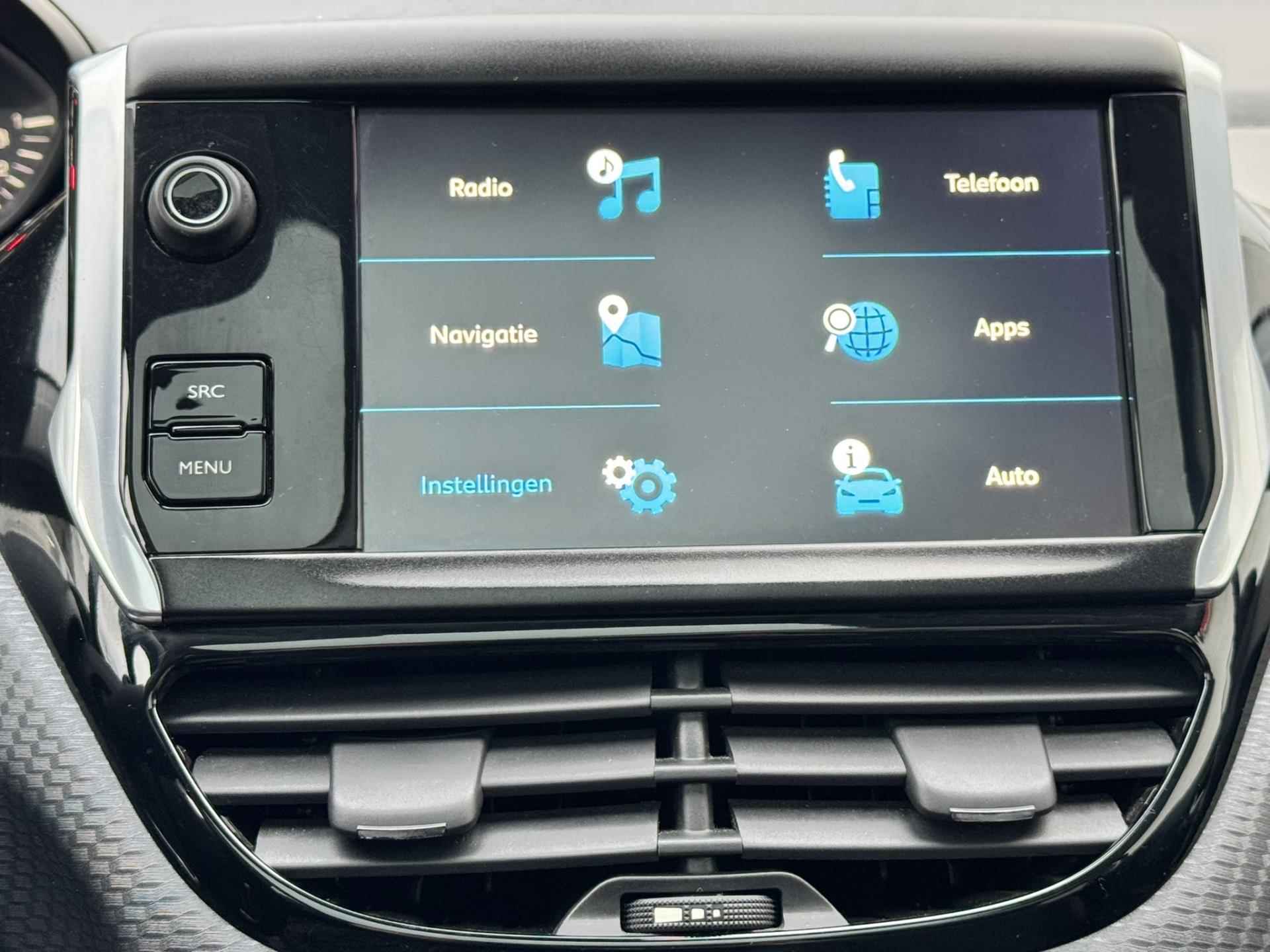 Peugeot 208 1.2 PureTech GT-line Parkeersensor plus achteruitrij camera Cruise Control Sportstoelen Apple / Android Carplay - 25/58