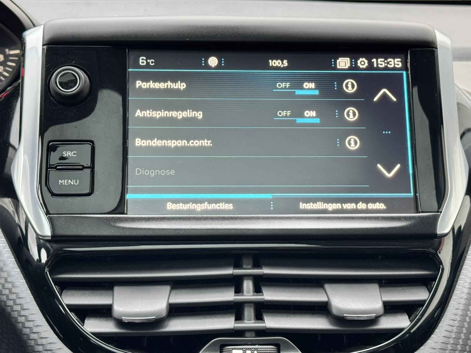 Peugeot 208 1.2 PureTech GT-line Parkeersensor plus achteruitrij camera Cruise Control Sportstoelen Apple / Android Carplay - 27/58