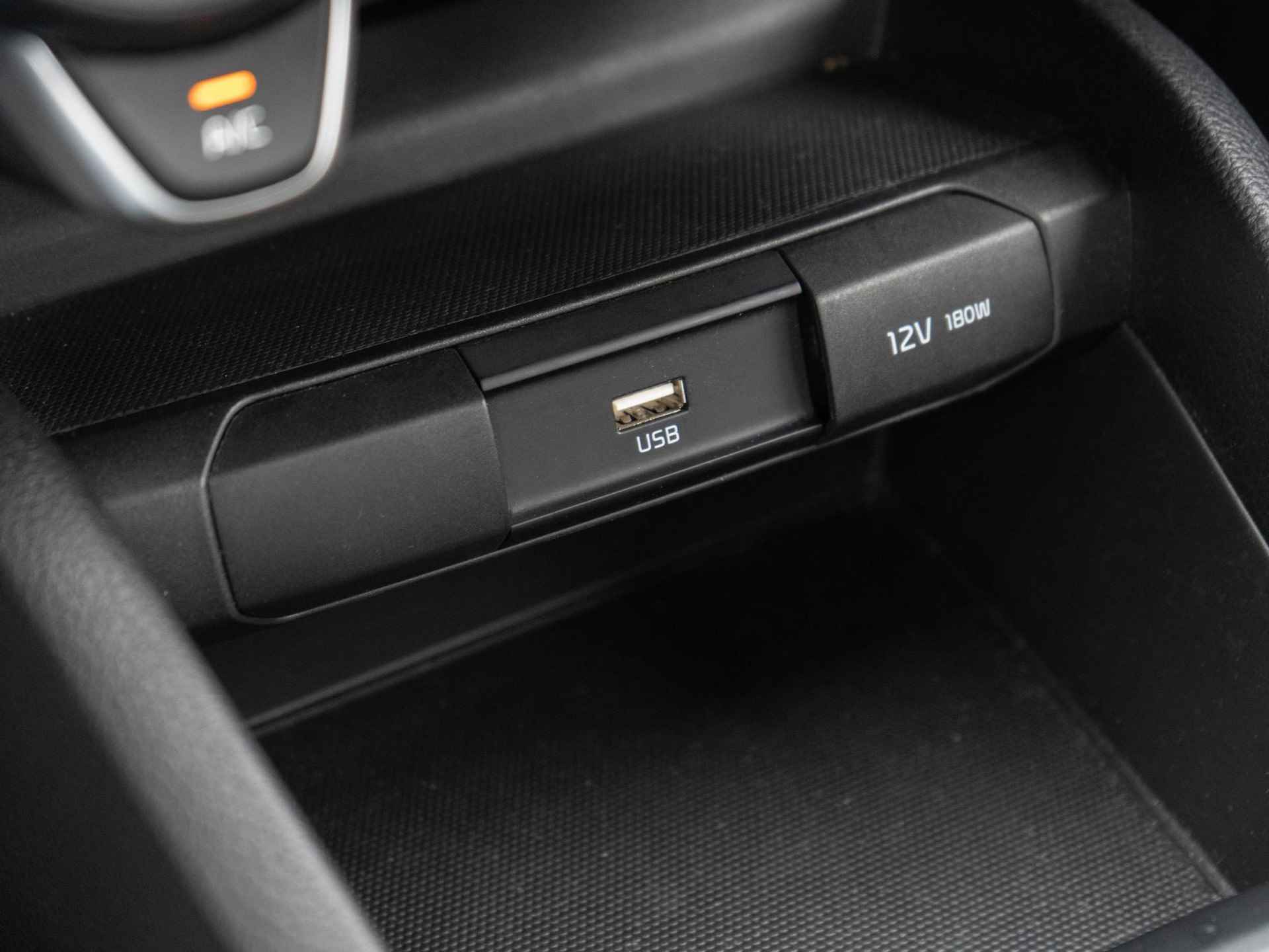Kia Stonic 1.0 T-GDi MHEV DynamicLine | Apple carplay / android auto | Airco | - 24/27