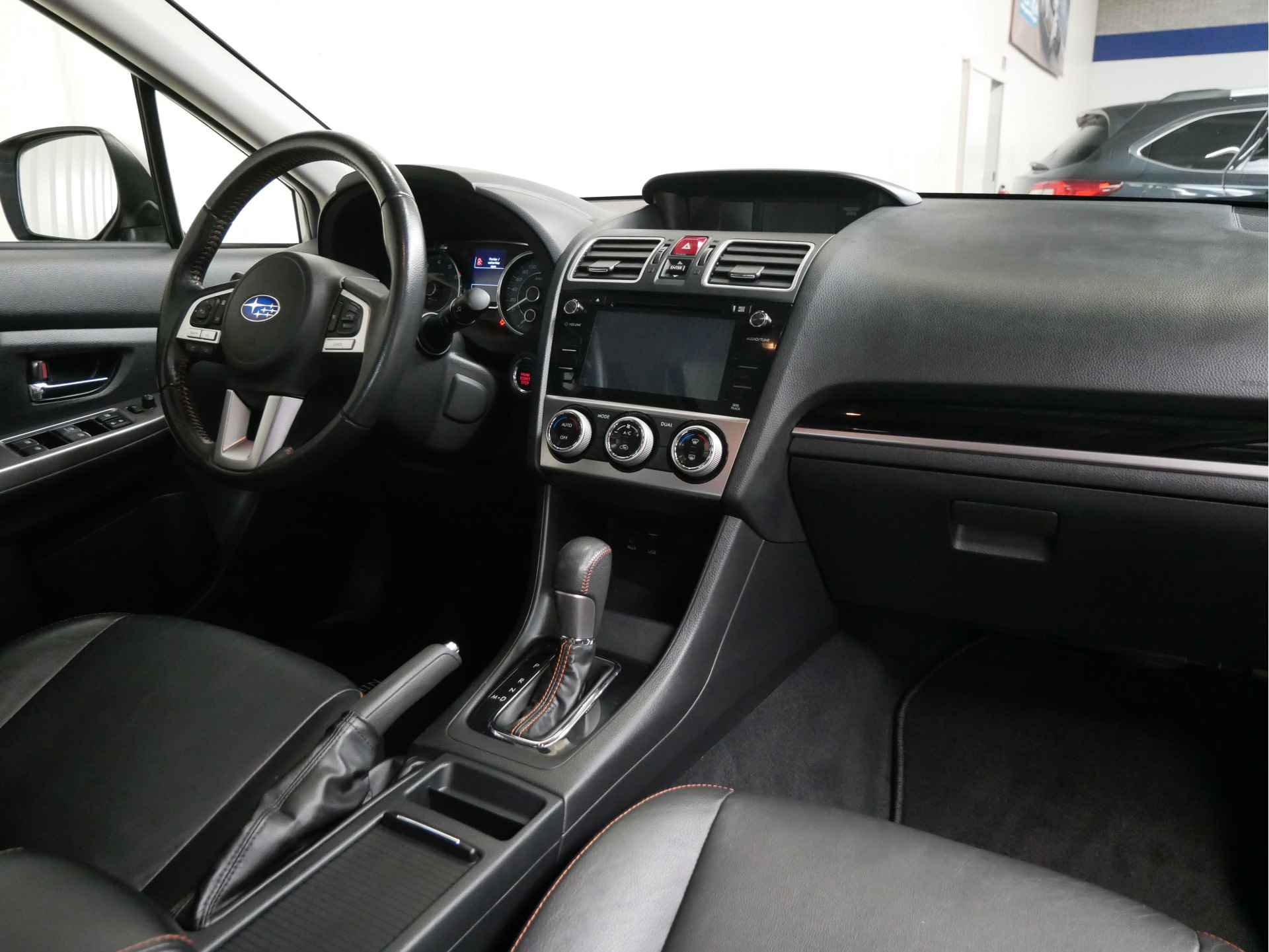 Subaru XV 2.0i Premium CVT + AWD - 8/31