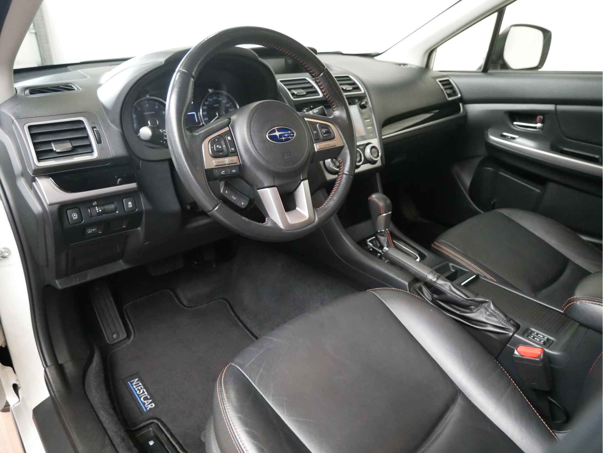 Subaru XV 2.0i Premium CVT + AWD - 9/31