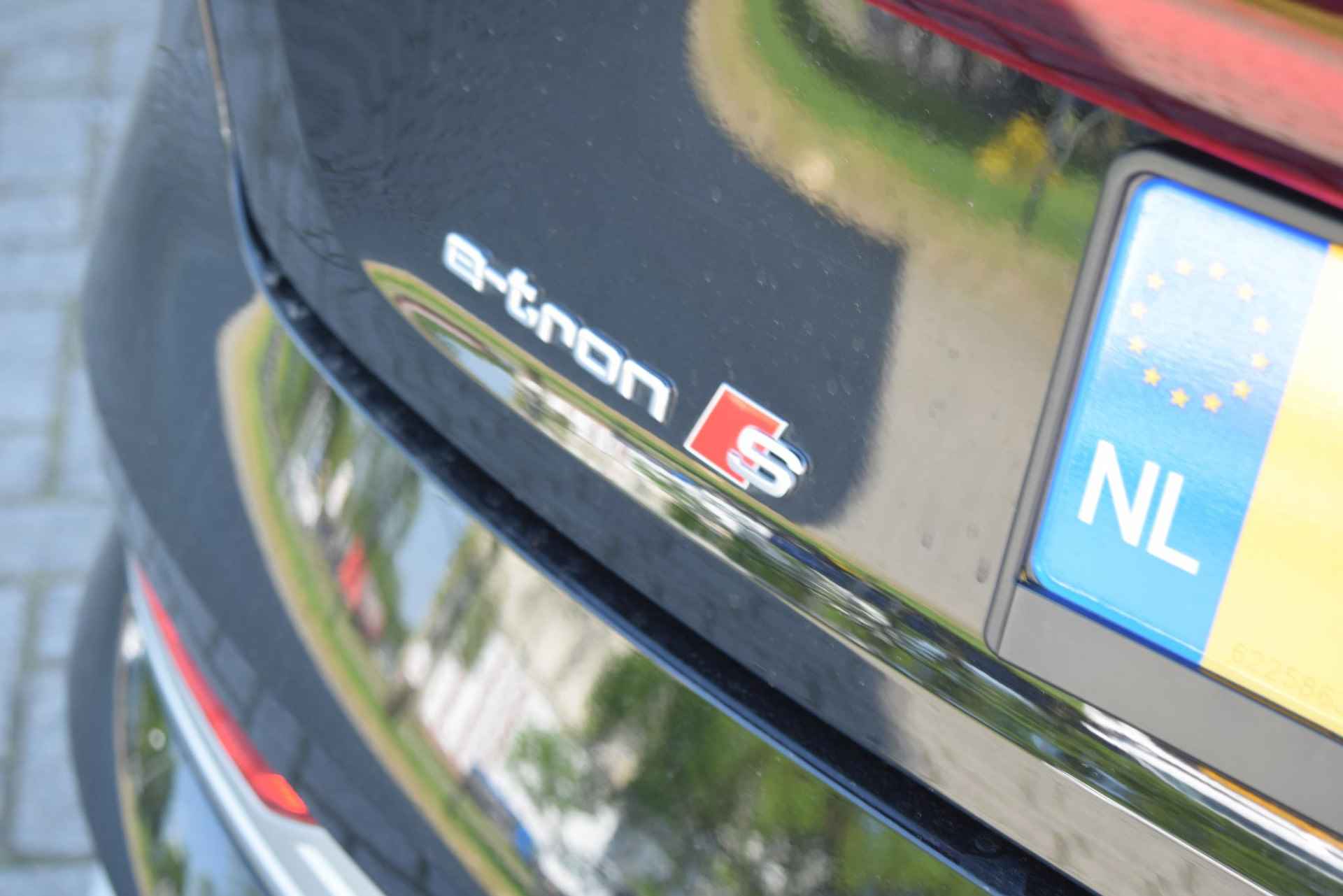 Audi e-tron S Quattro 503 pk | rondomzichtcamera's | panoramadak | B&O 3D | 21" - 20/23