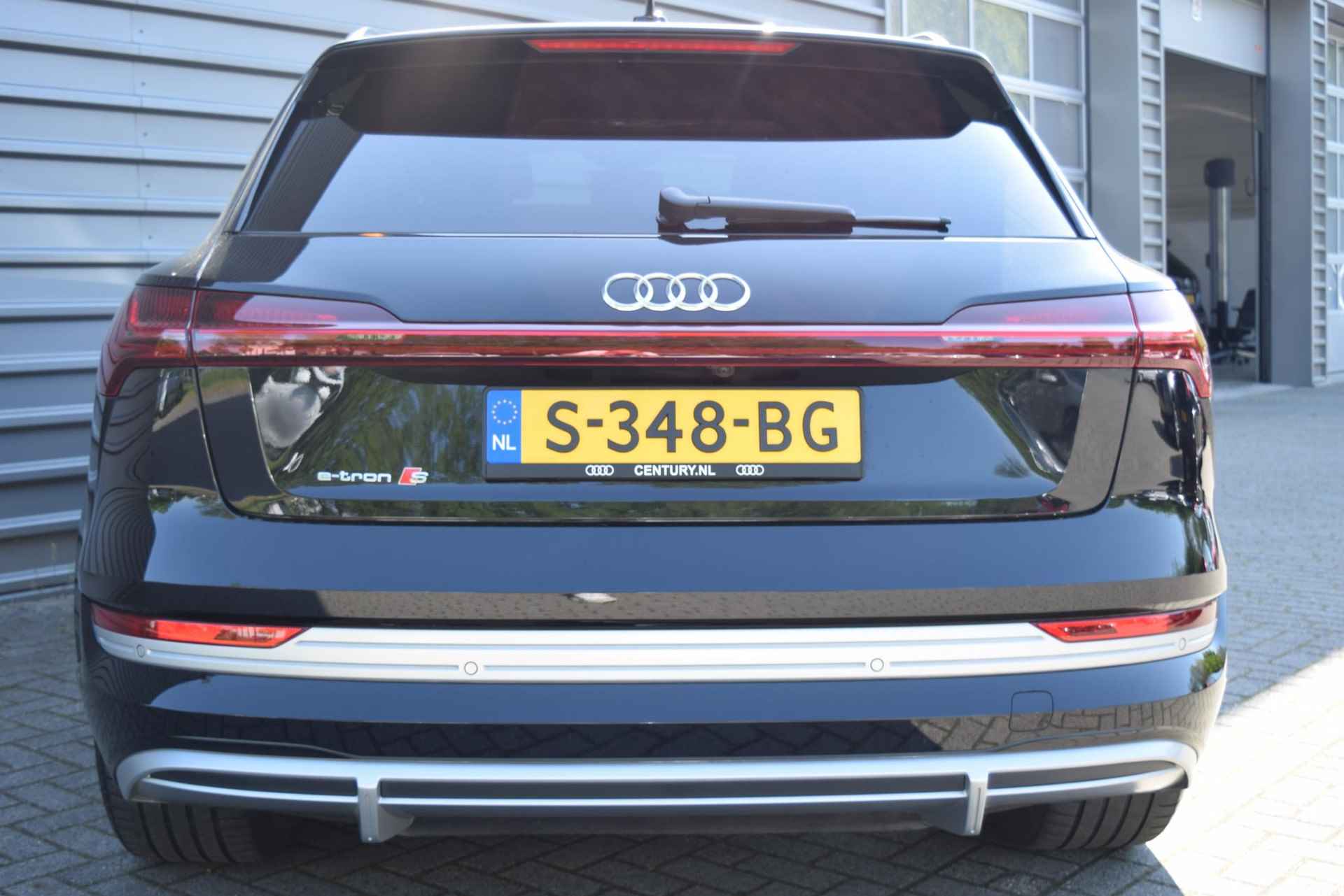 Audi e-tron S Quattro 503 pk | rondomzichtcamera's | panoramadak | B&O 3D | 21" - 22/23