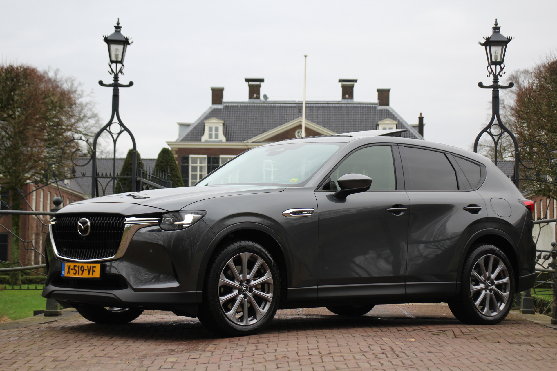 Mazda CX-60 2.5 E-SKYACTIV PHEV EXCLUSIVE-LINE | PANODAK | HEAD-UP | NAVI | CAMERA | CLIMA | WINTERPACK | CRUISE | BOSE-AUDIO | ELEKT. ACHTE bij viaBOVAG.nl