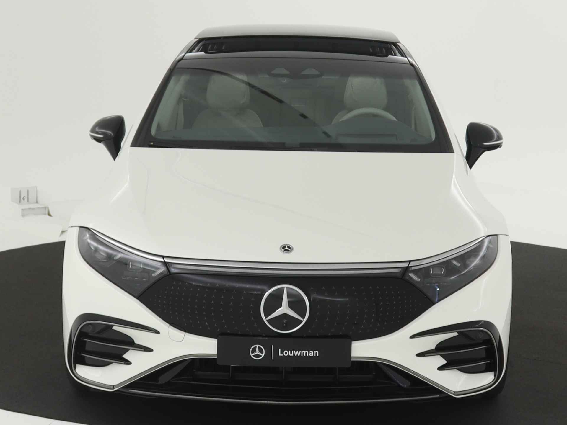 Mercedes-Benz EQS 580 4MATIC AMG Line 108kWh | Premium Plus pakket | Grille met Mercedes-Benz pattern | Dashcam | Achterasbesturing tot 10° | MBUX augmented reality head-up display | Akoestiekcomfortpakket | Nightpakket | USB pakket Plus |  Burmester® surround sound system | - 28/45