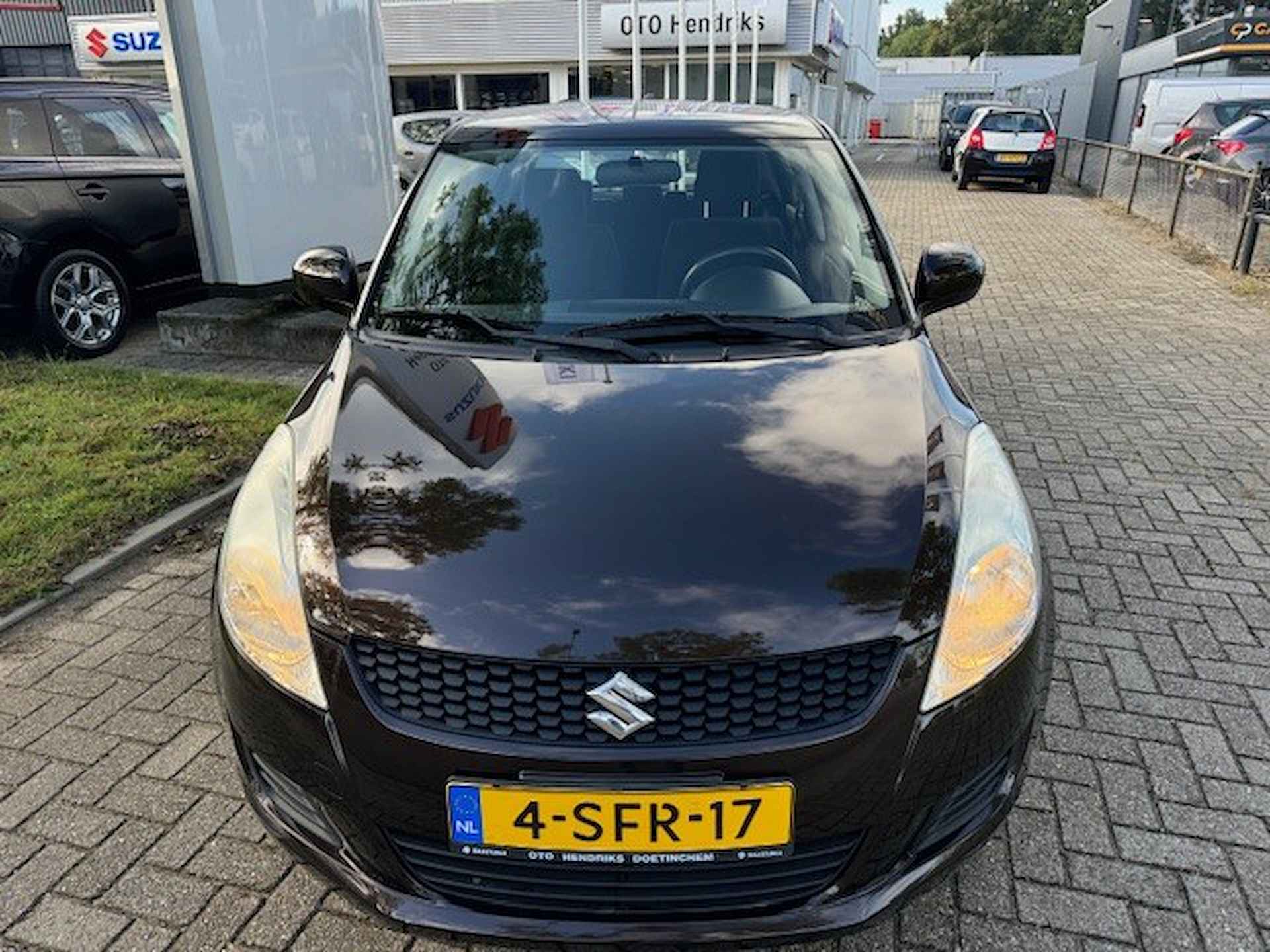 SUZUKI Swift 1.2 94pk Engine 5D Bandit - 4/40